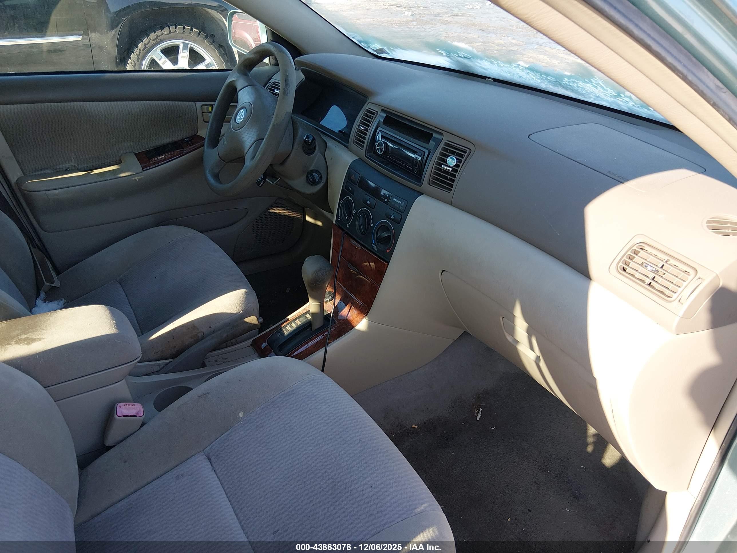 TOYOTA COROLLA image 5