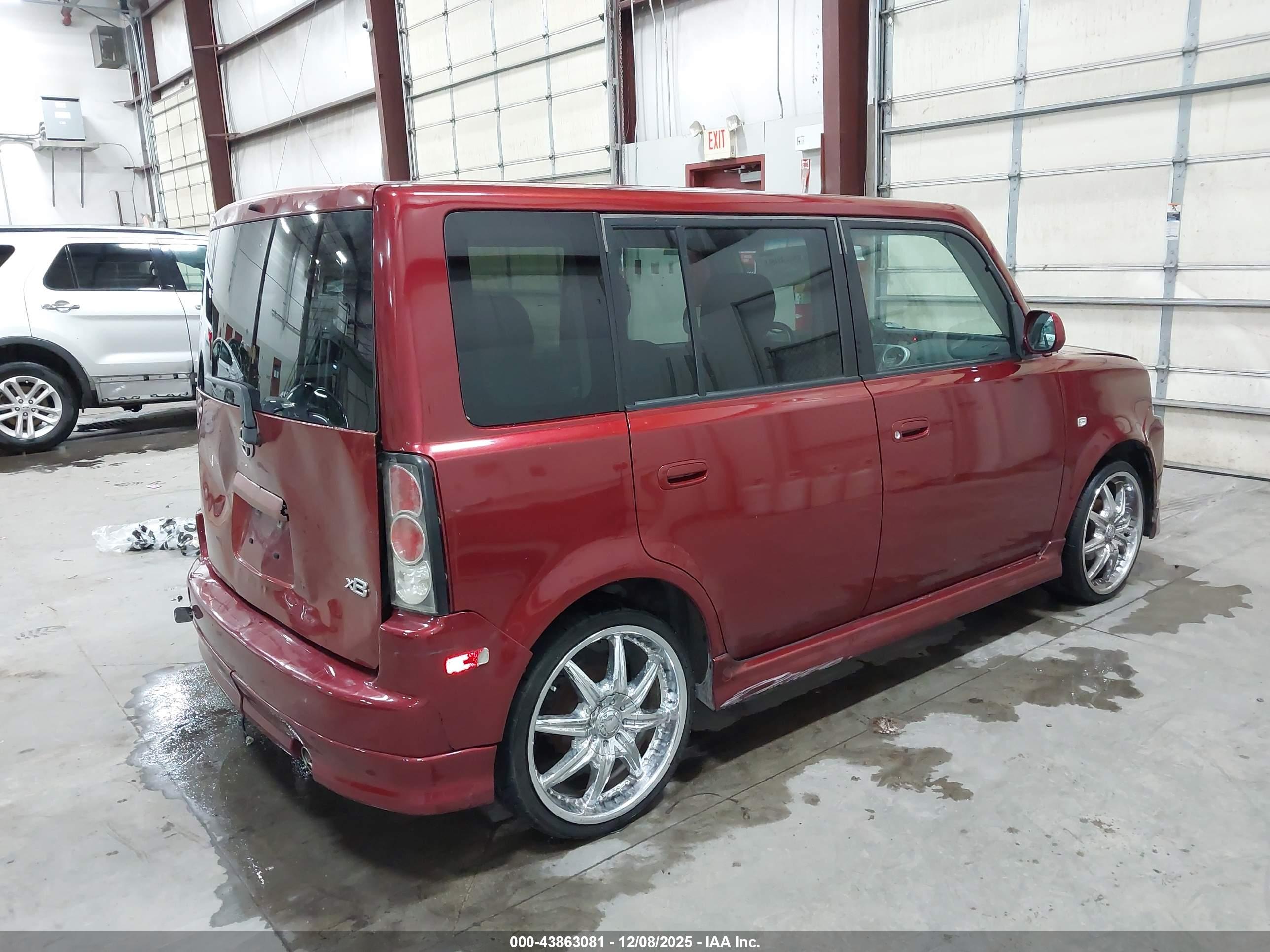 SCION XB image 4
