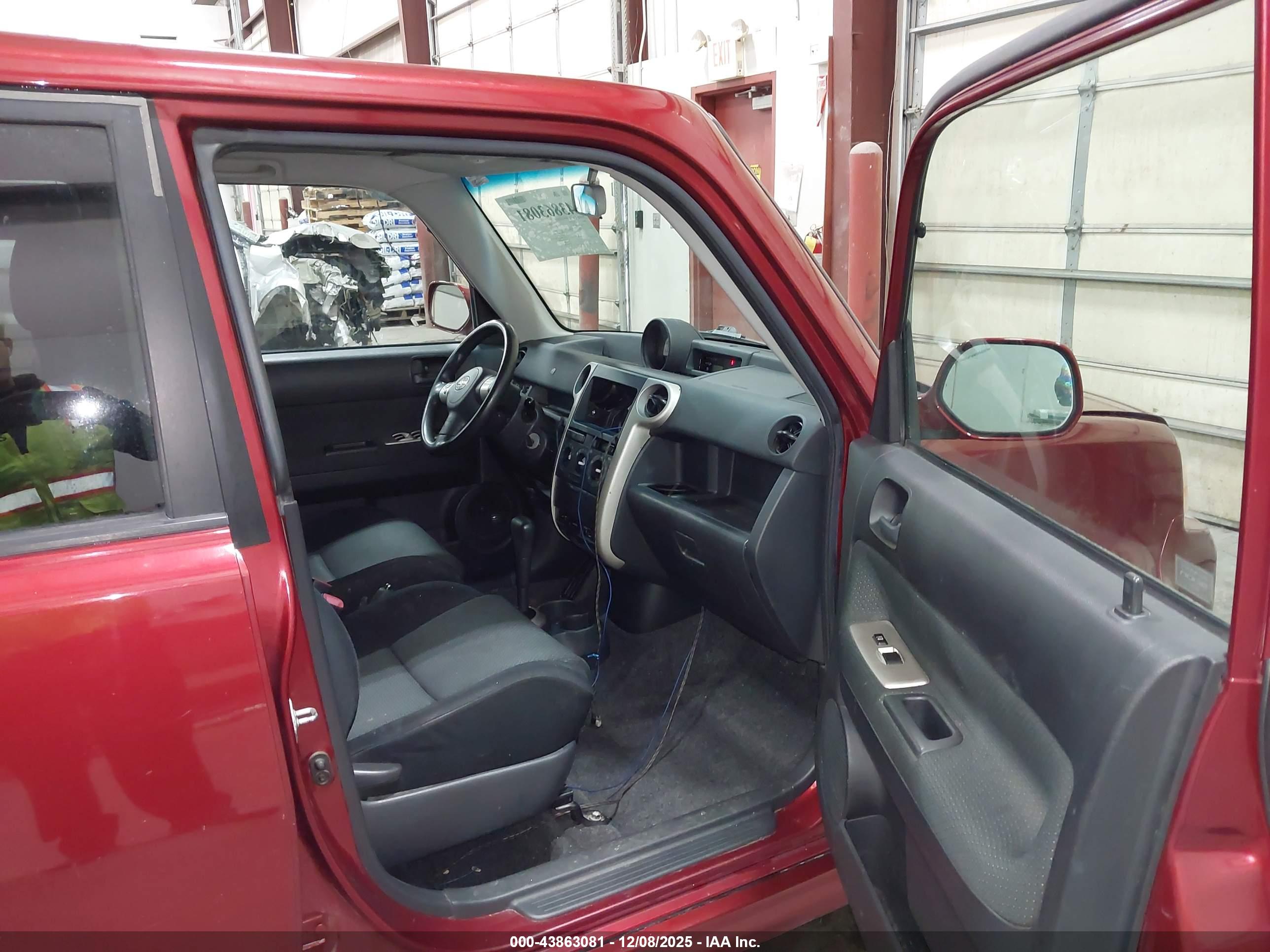 SCION XB image 5