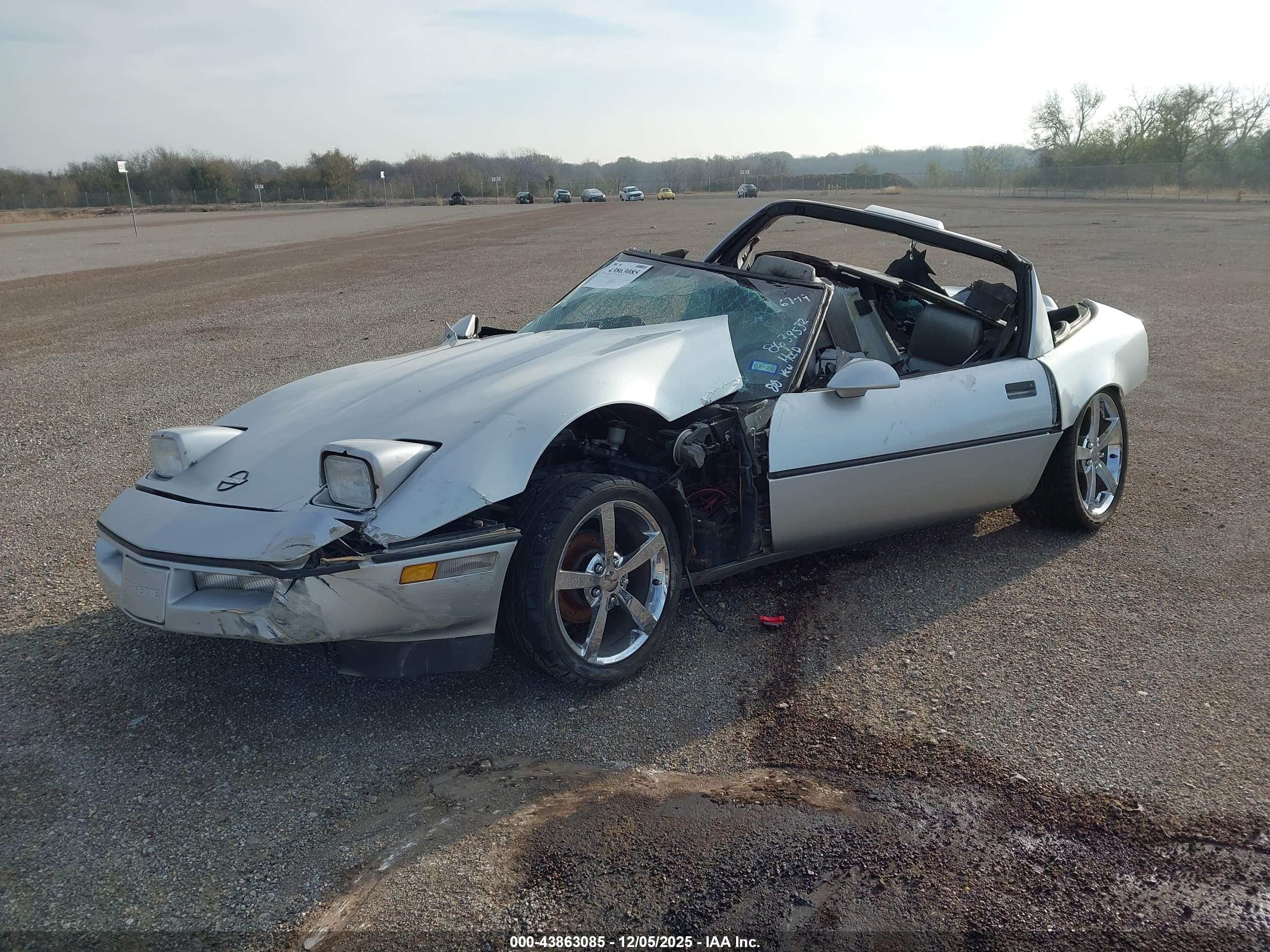 CHEVROLET CORVETTE image 2
