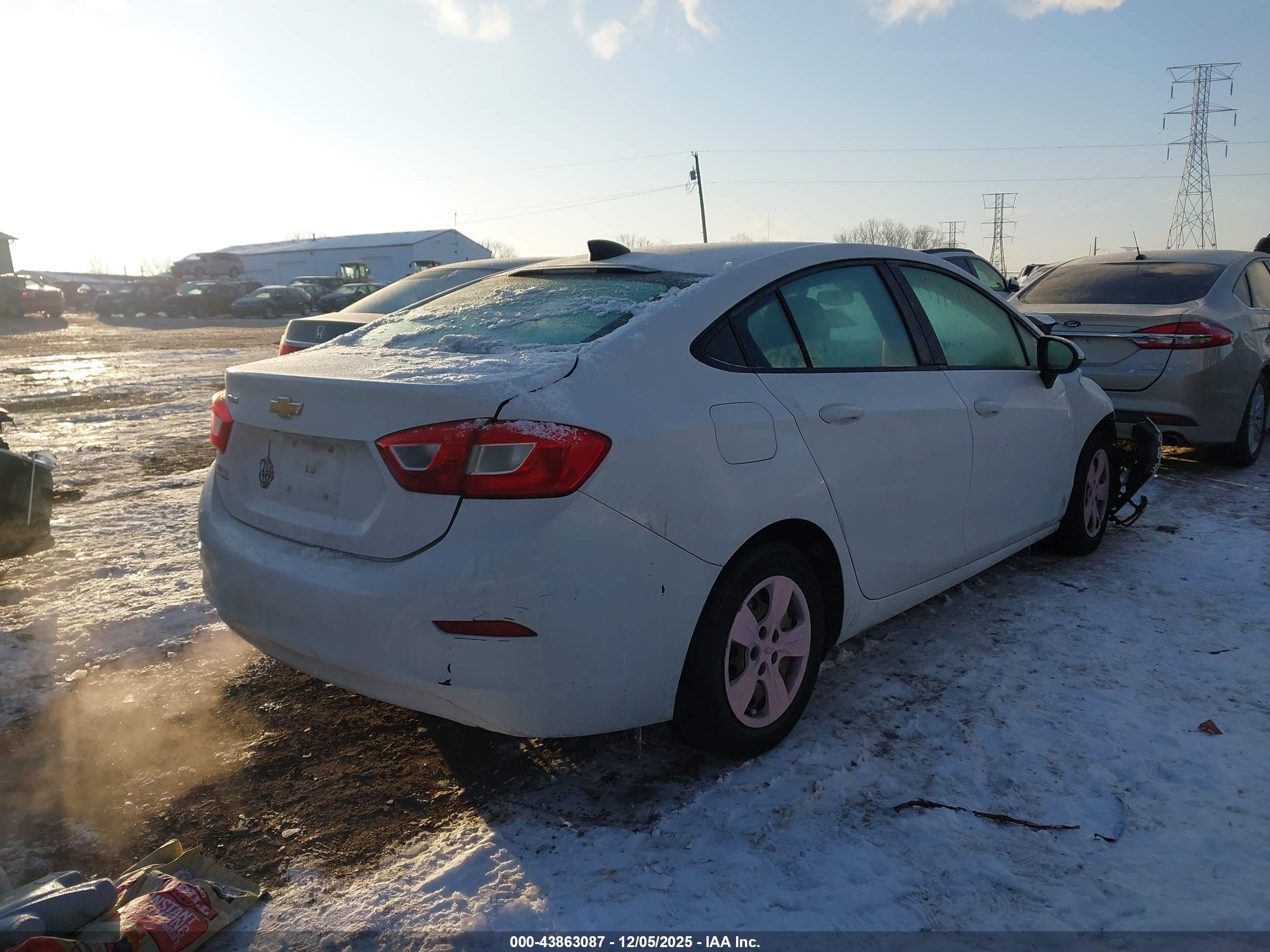 CHEVROLET CRUZE image 4