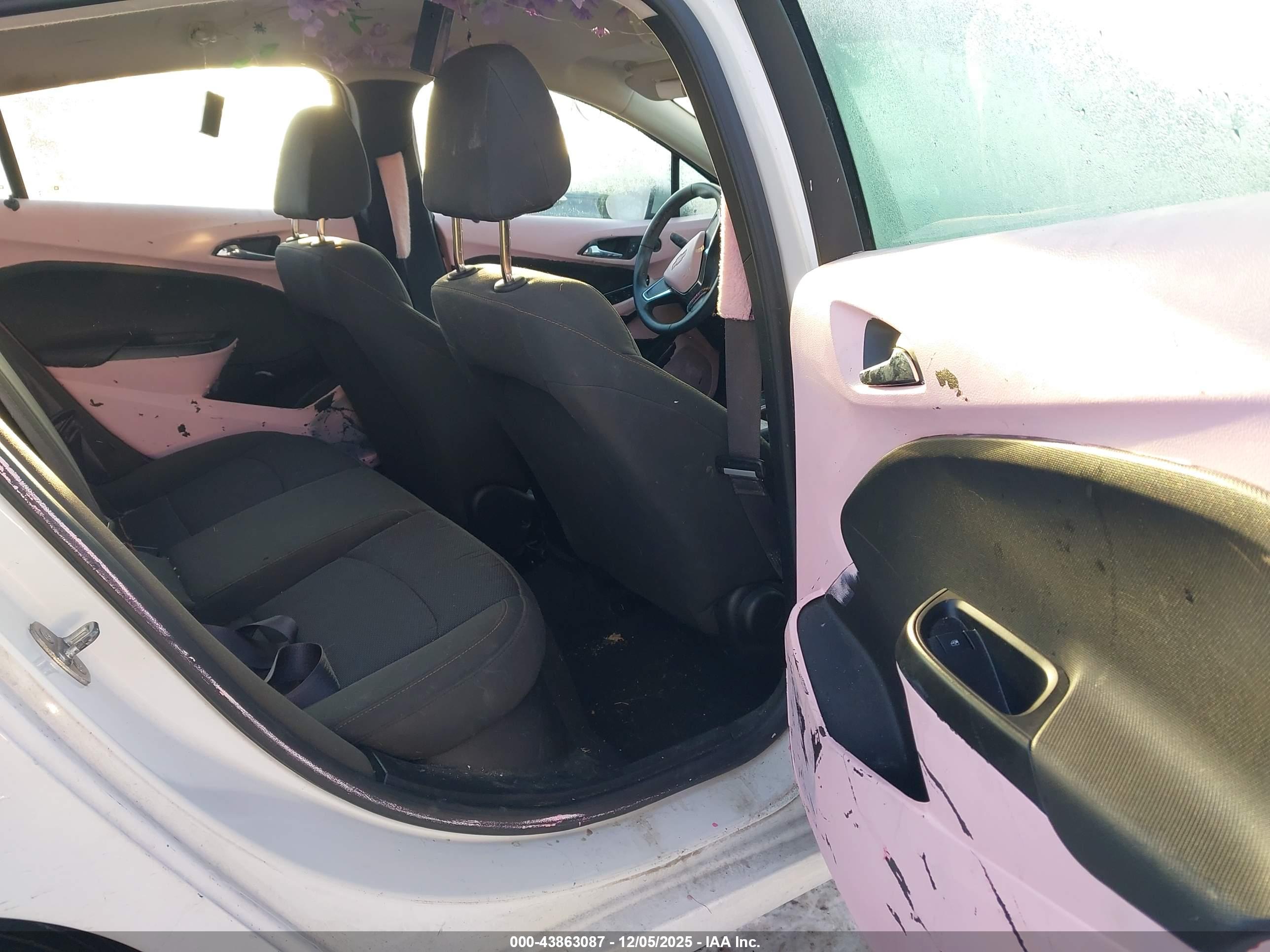 CHEVROLET CRUZE image 8