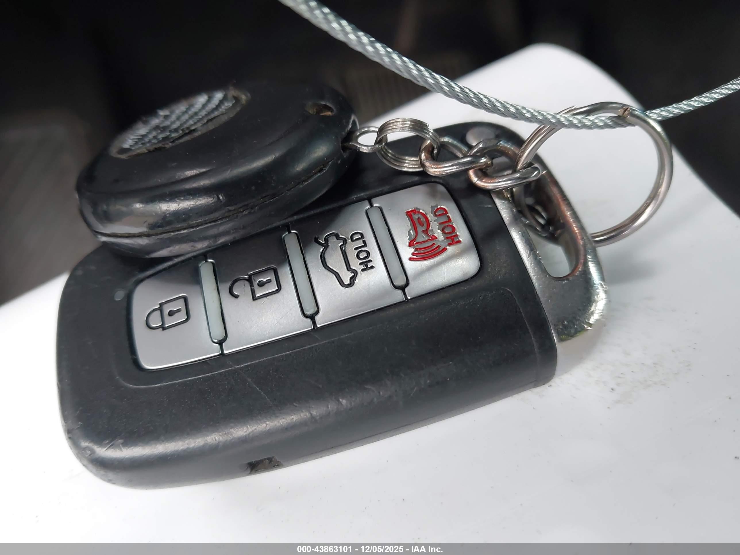 HYUNDAI SONATA image 11