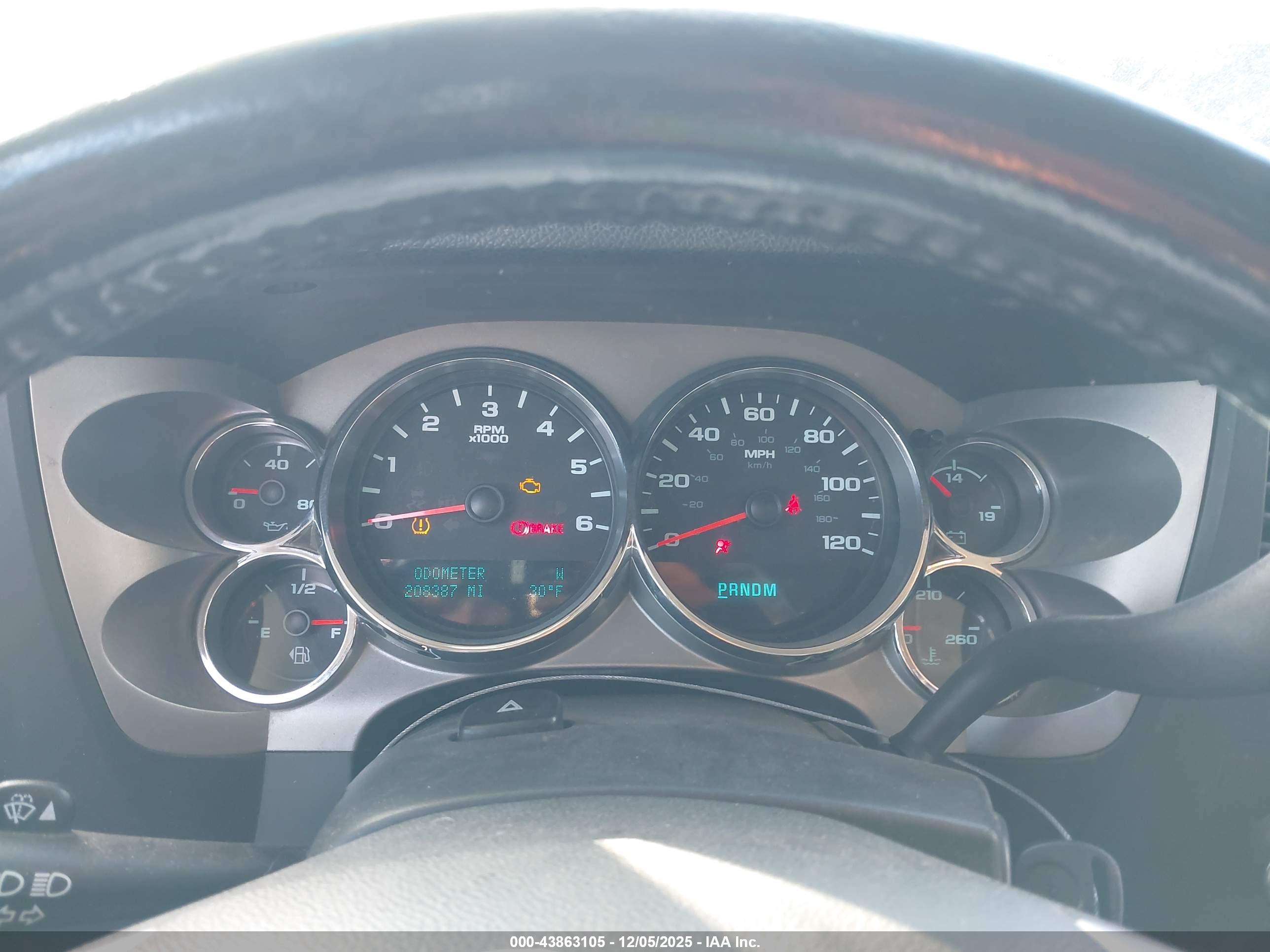GMC SIERRA image 7