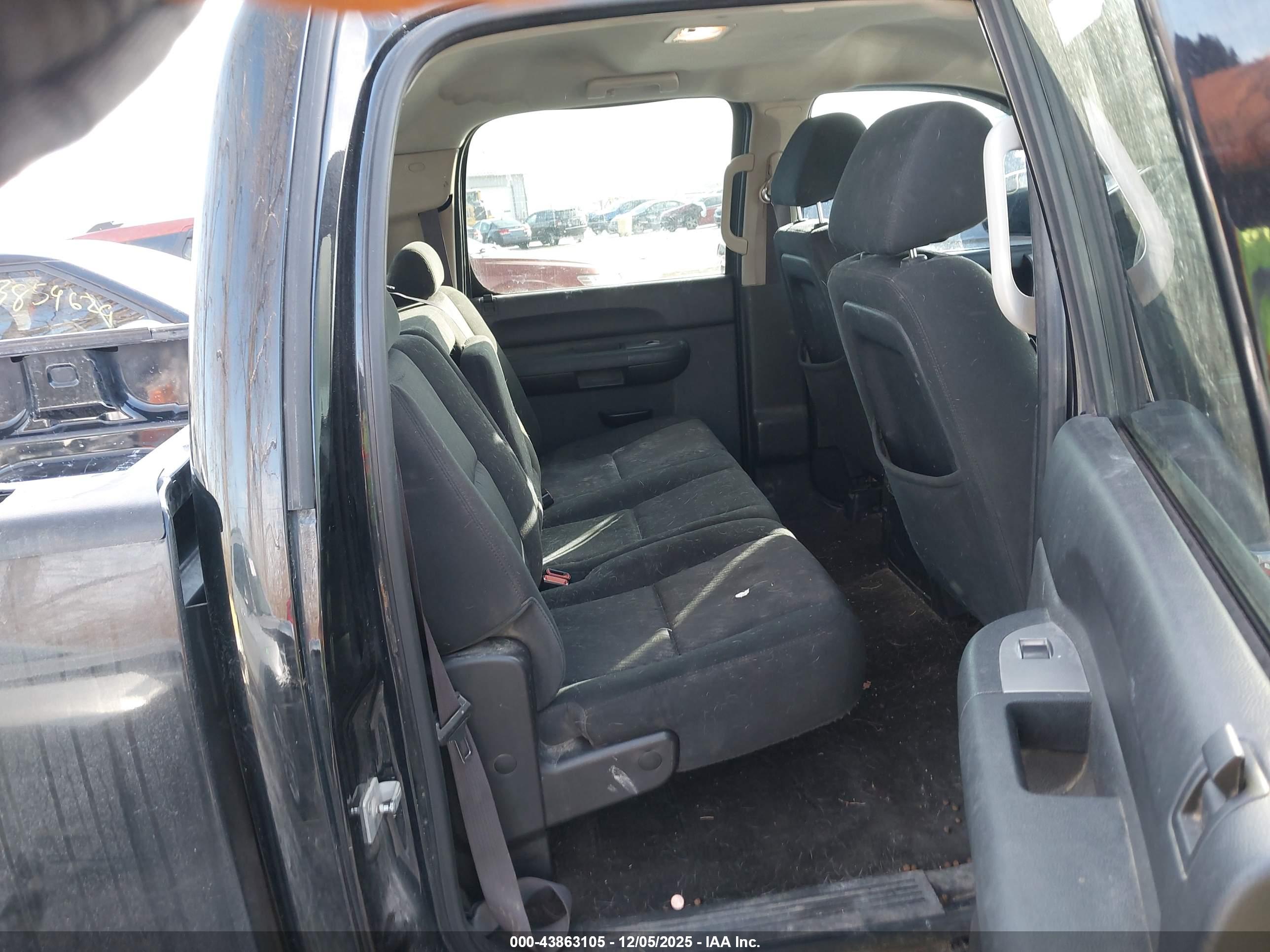 GMC SIERRA image 8