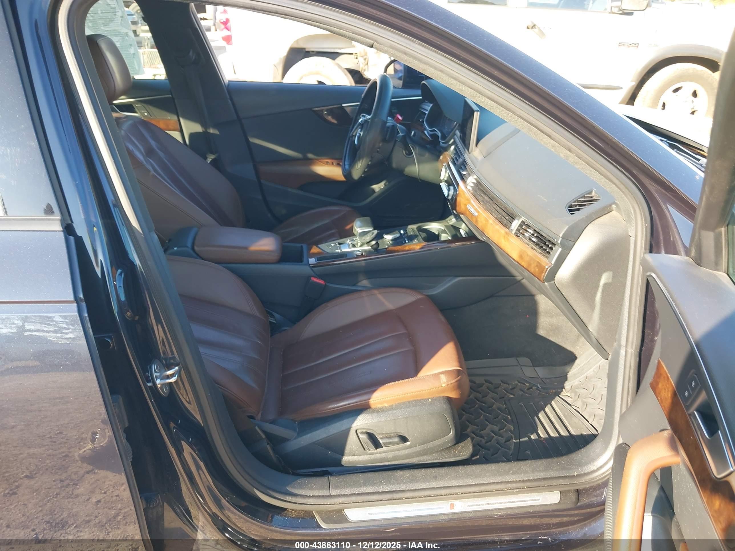 AUDI A4 image 5