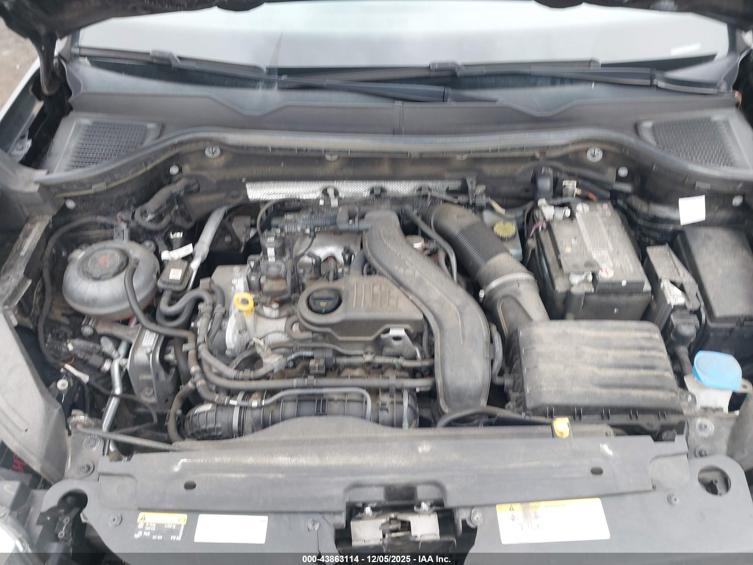 VOLKSWAGEN TAOS image 10