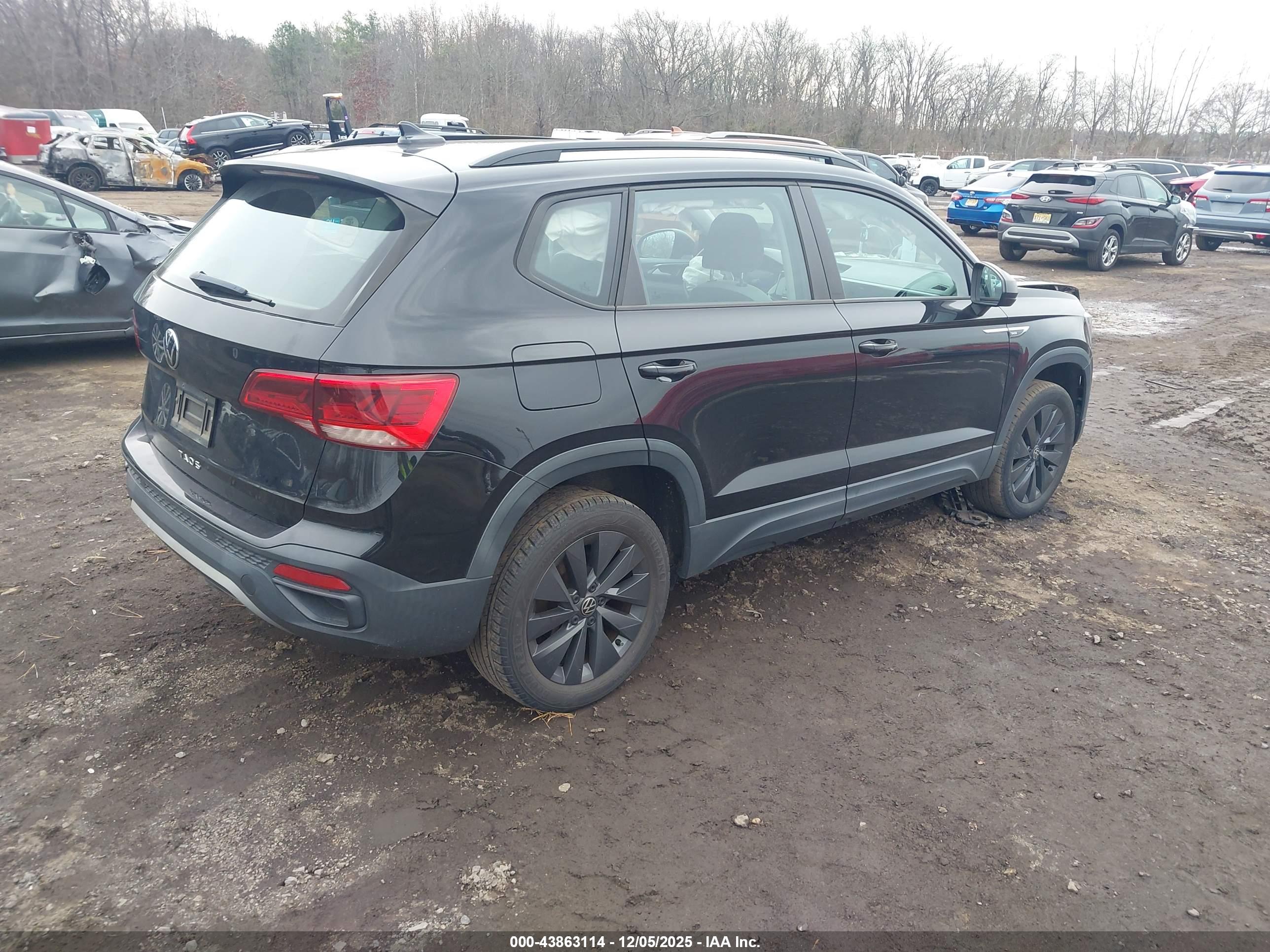 VOLKSWAGEN TAOS image 4