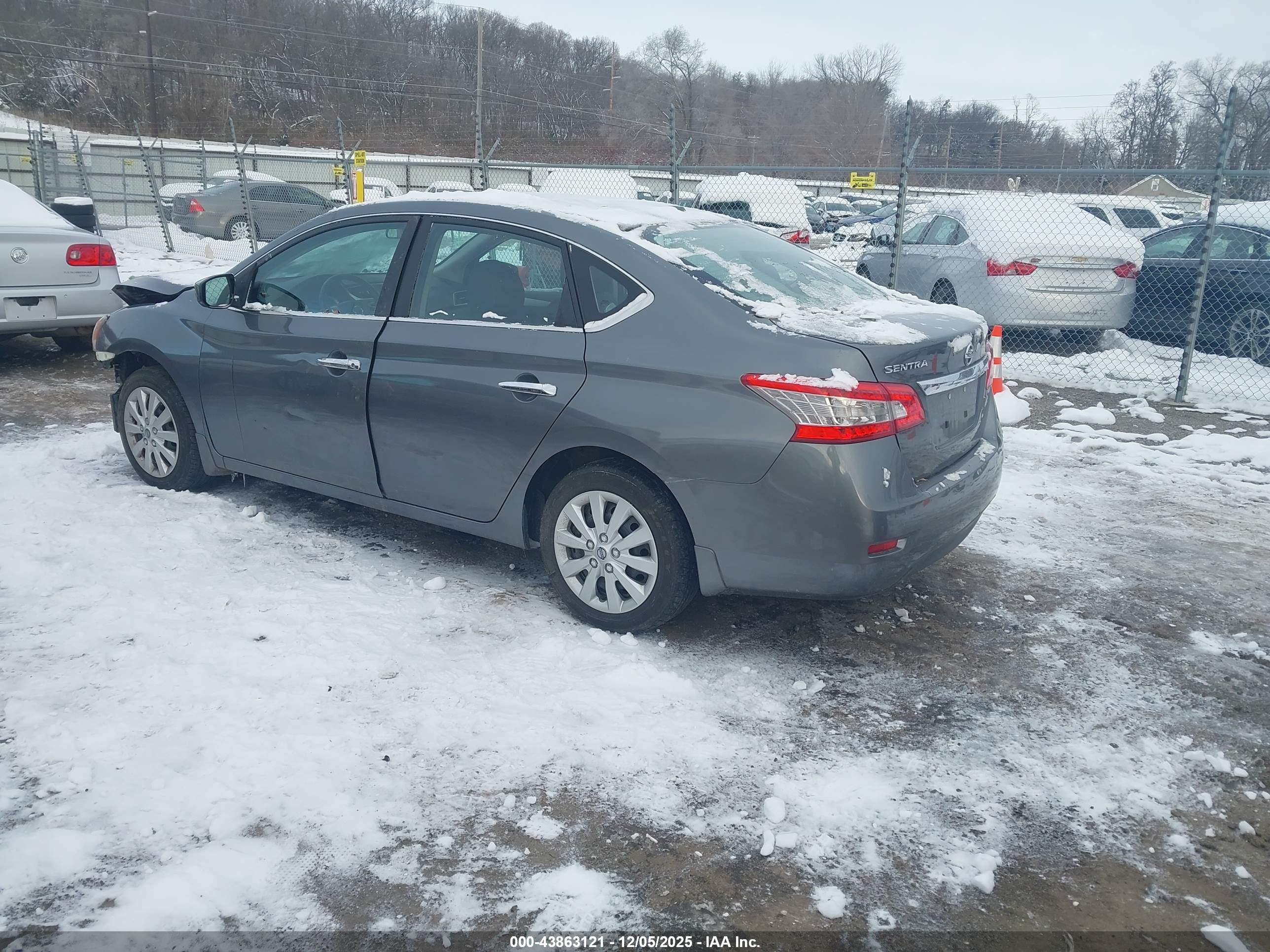 NISSAN SENTRA image 3