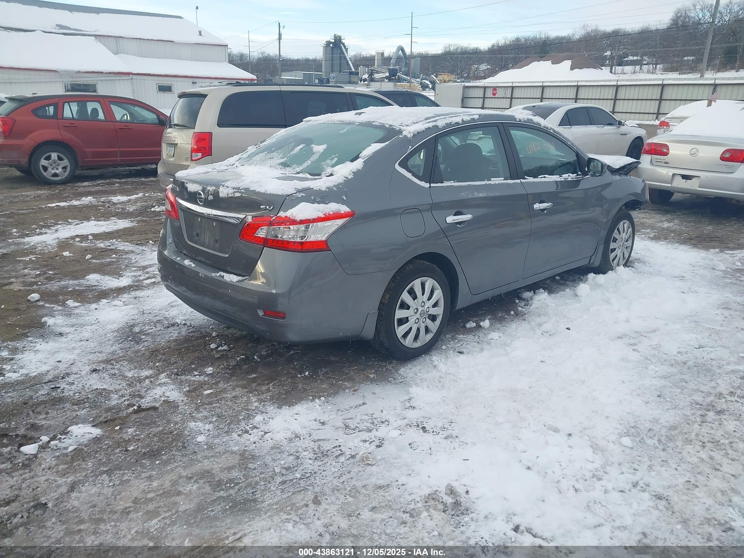 NISSAN SENTRA image 4