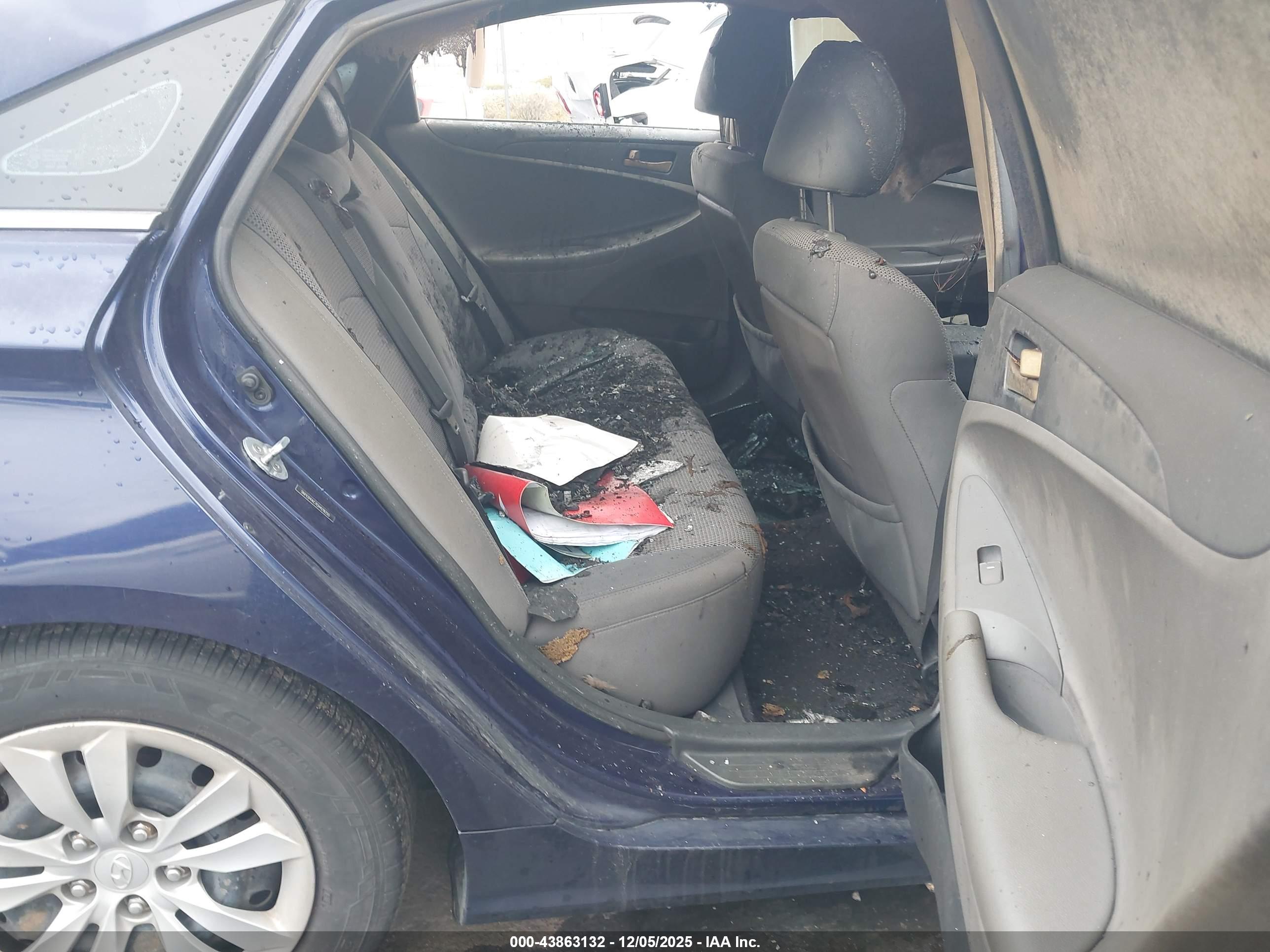 HYUNDAI SONATA image 8