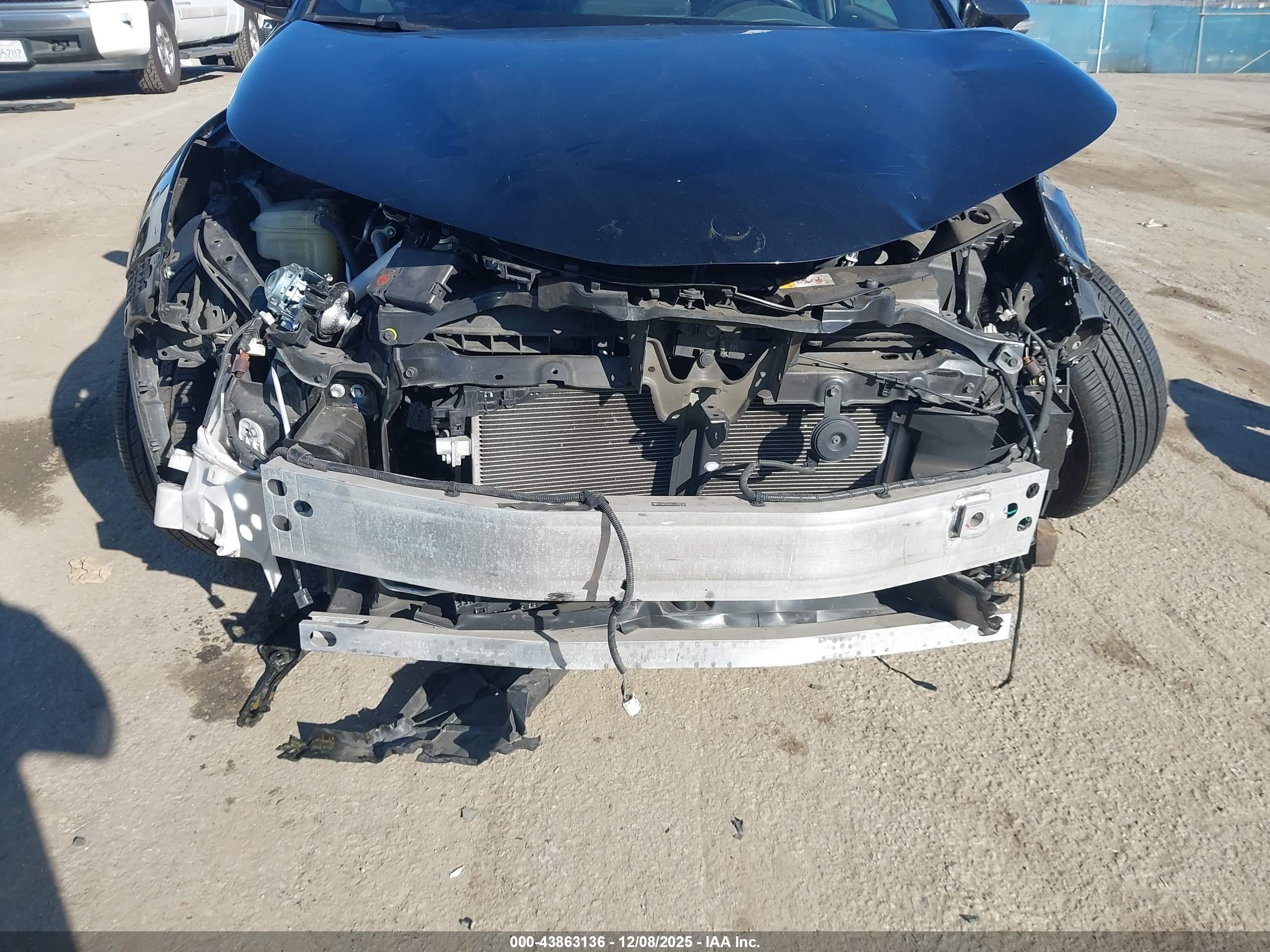 TOYOTA C-HR image 6
