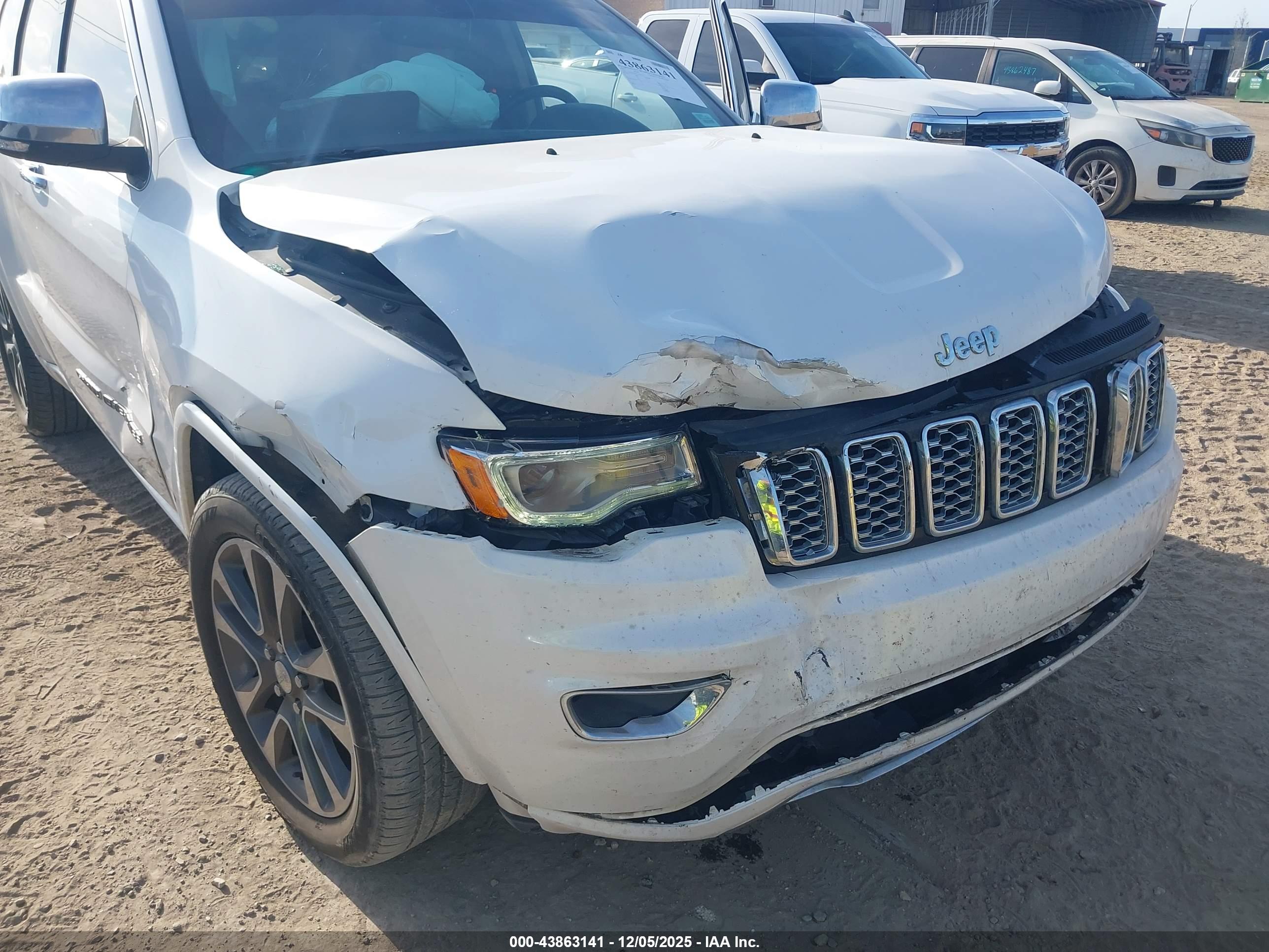 JEEP GRAND image 6
