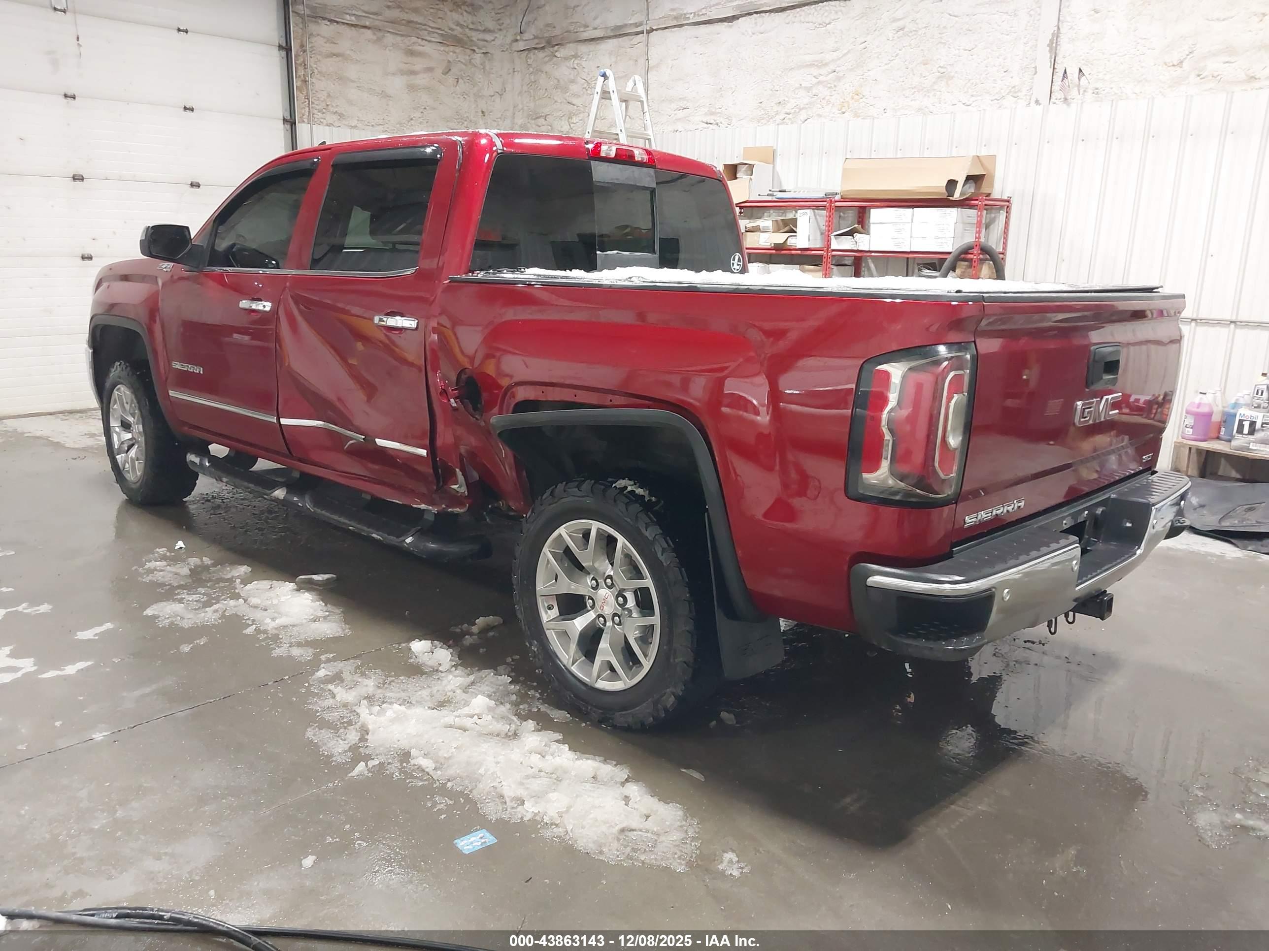 GMC SIERRA image 3