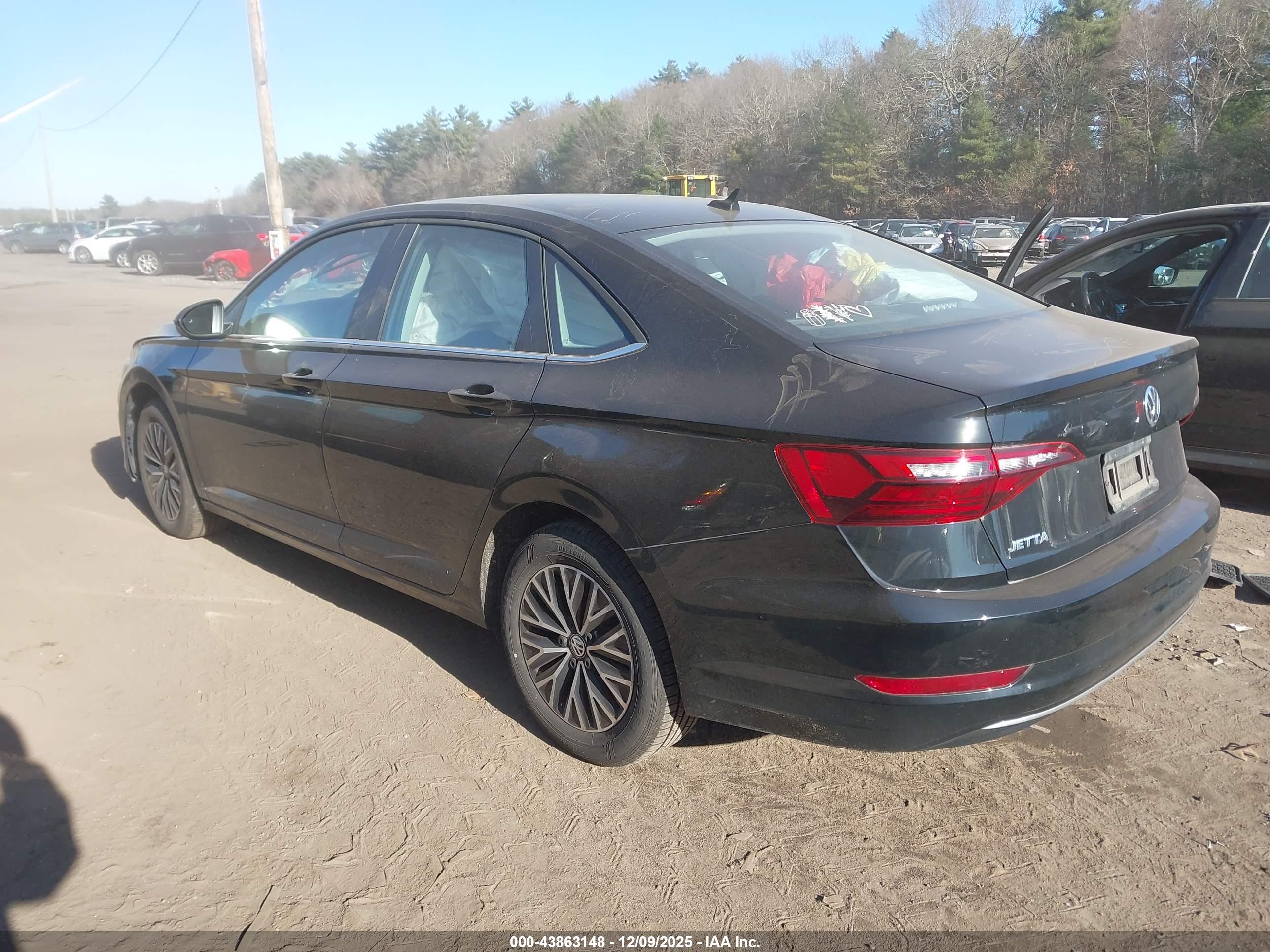 VOLKSWAGEN JETTA image 3