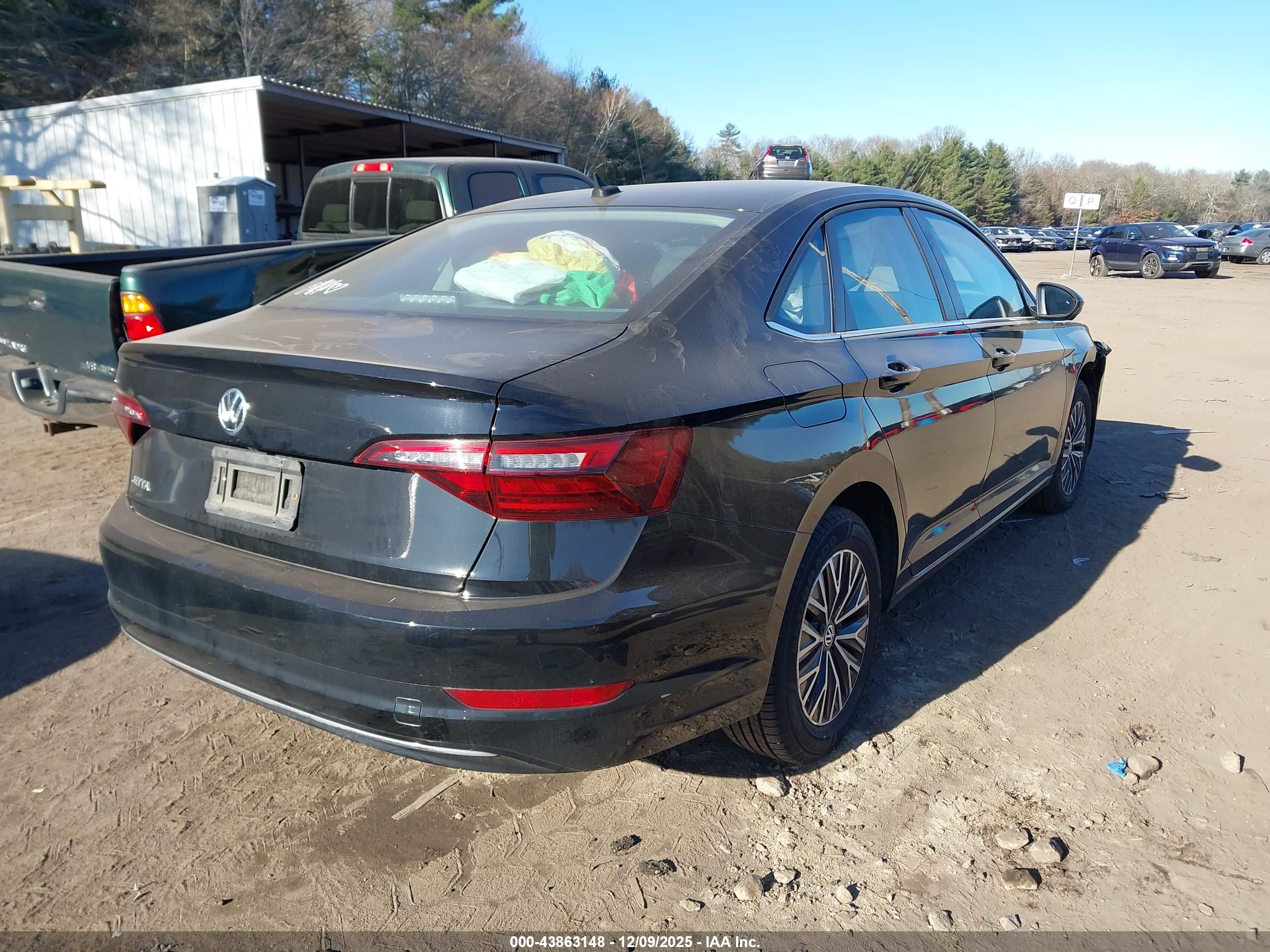 VOLKSWAGEN JETTA image 4