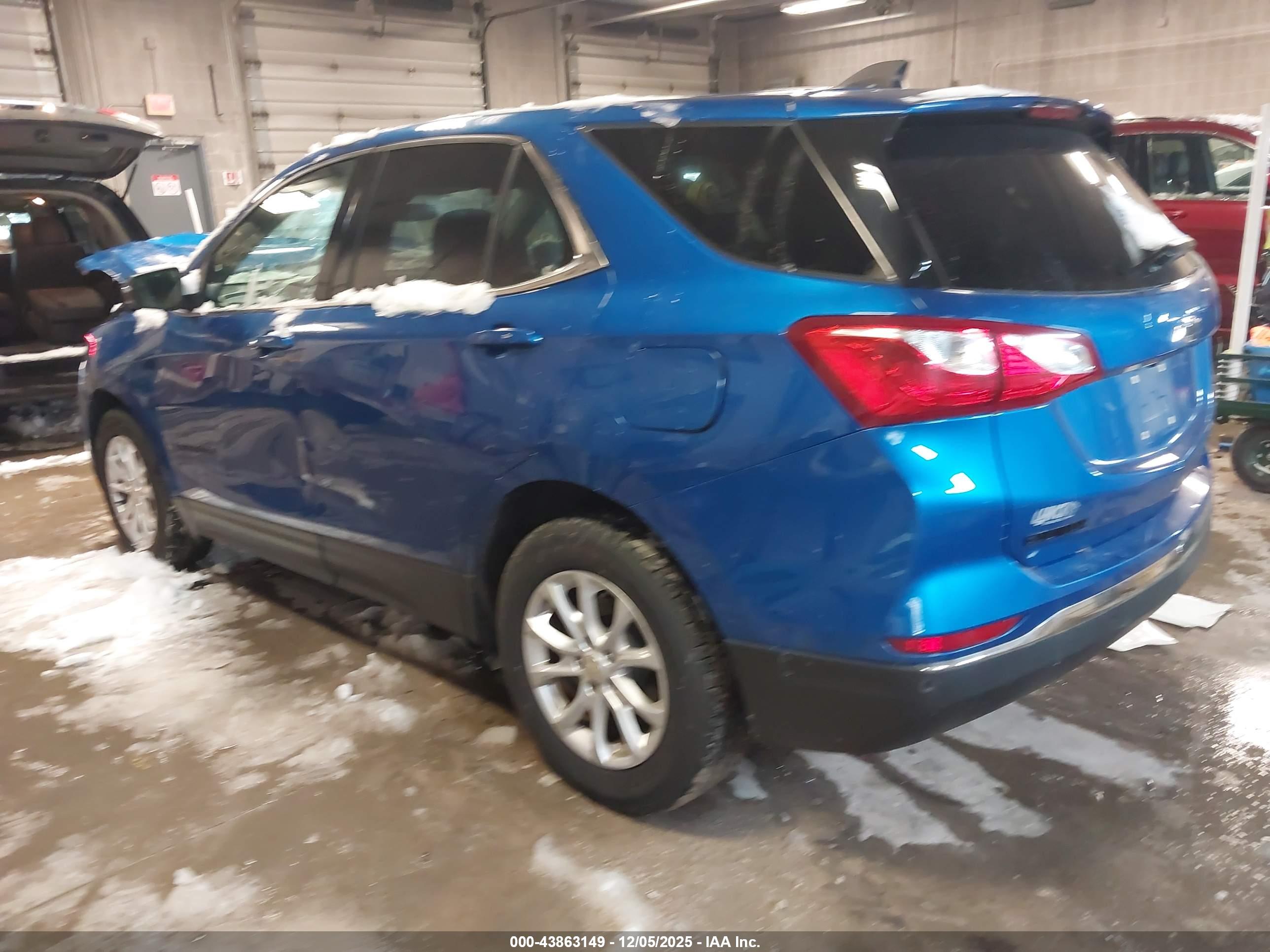 CHEVROLET EQUINOX image 3
