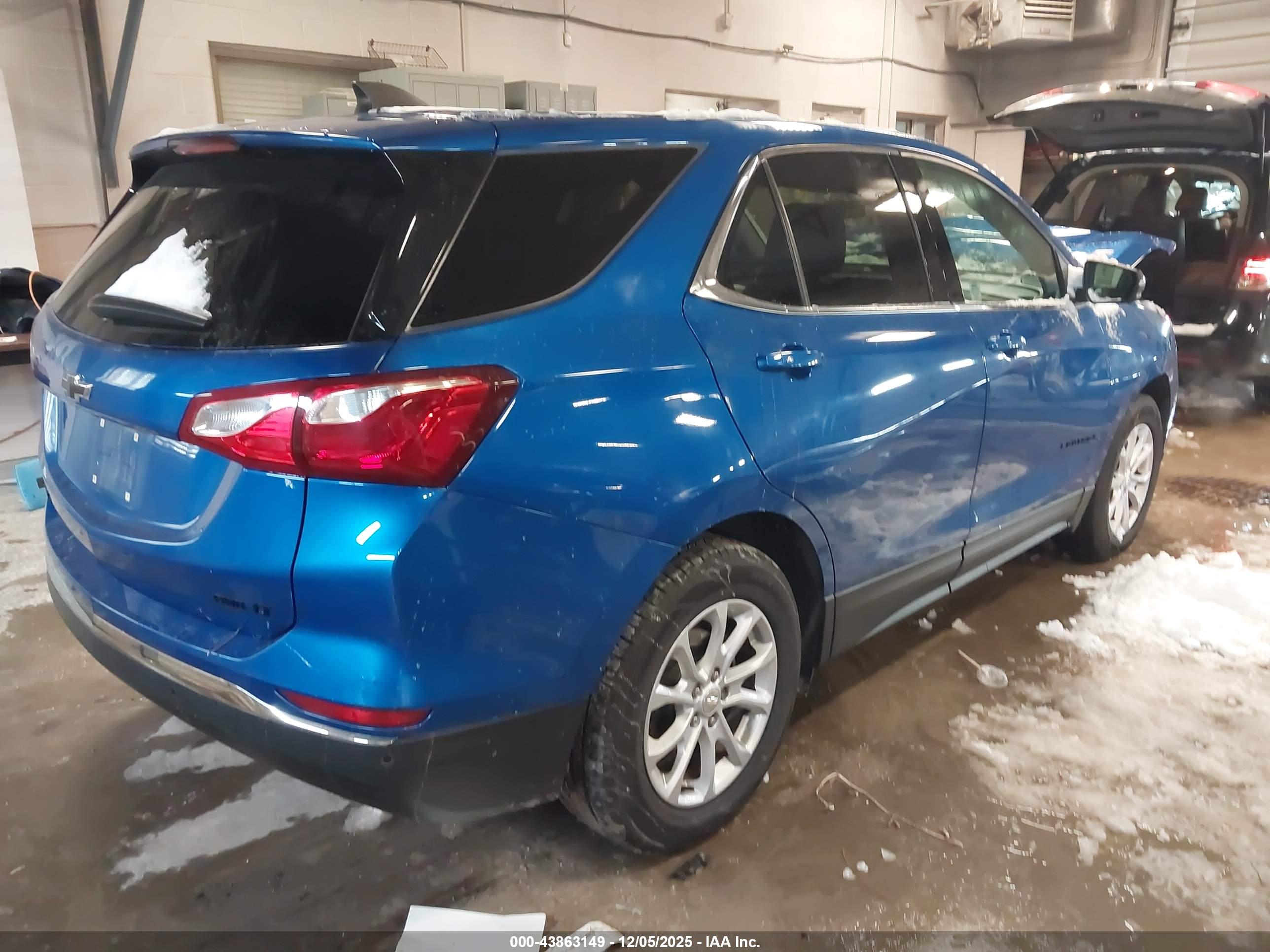 CHEVROLET EQUINOX image 4