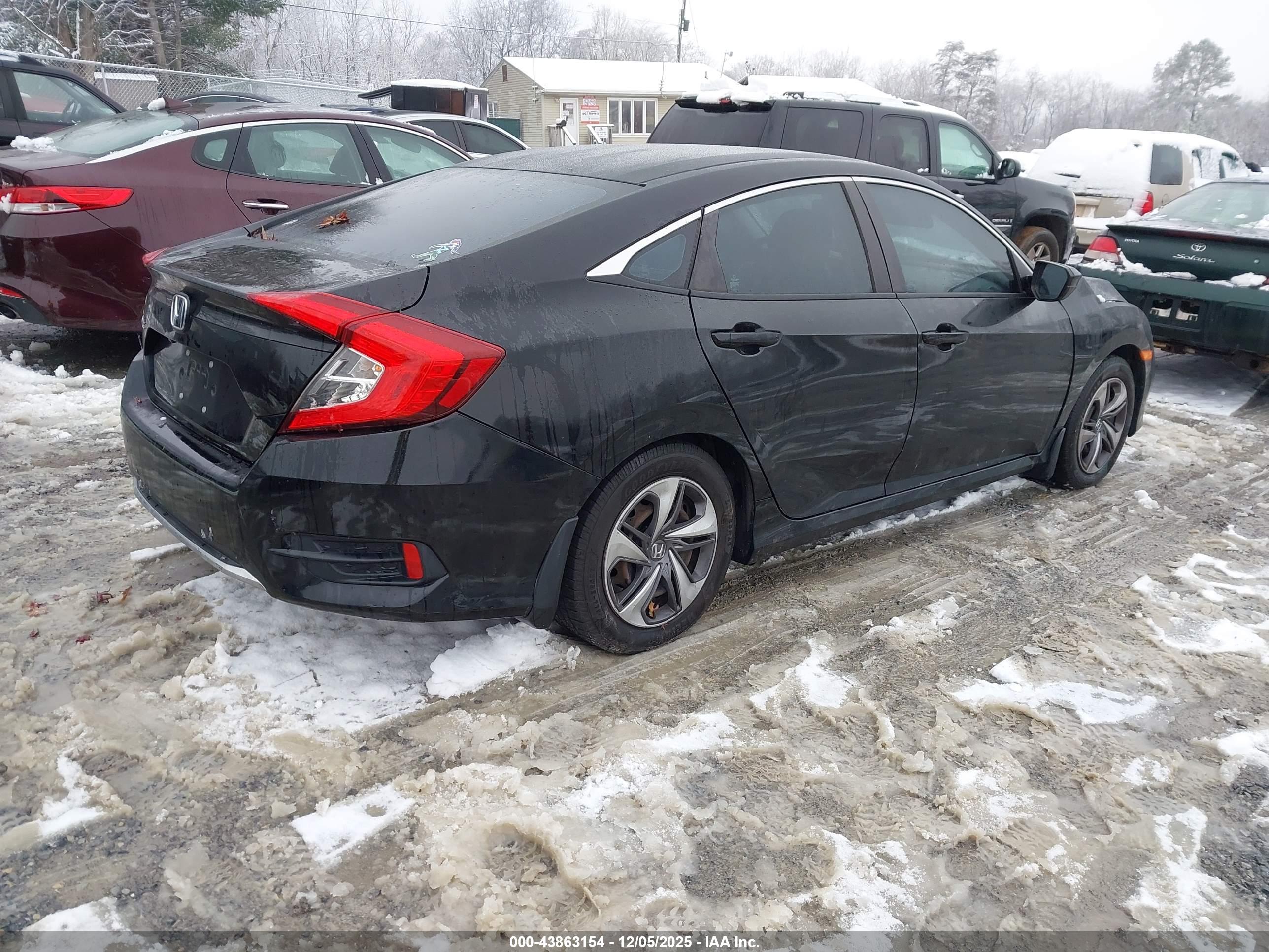 HONDA CIVIC image 4