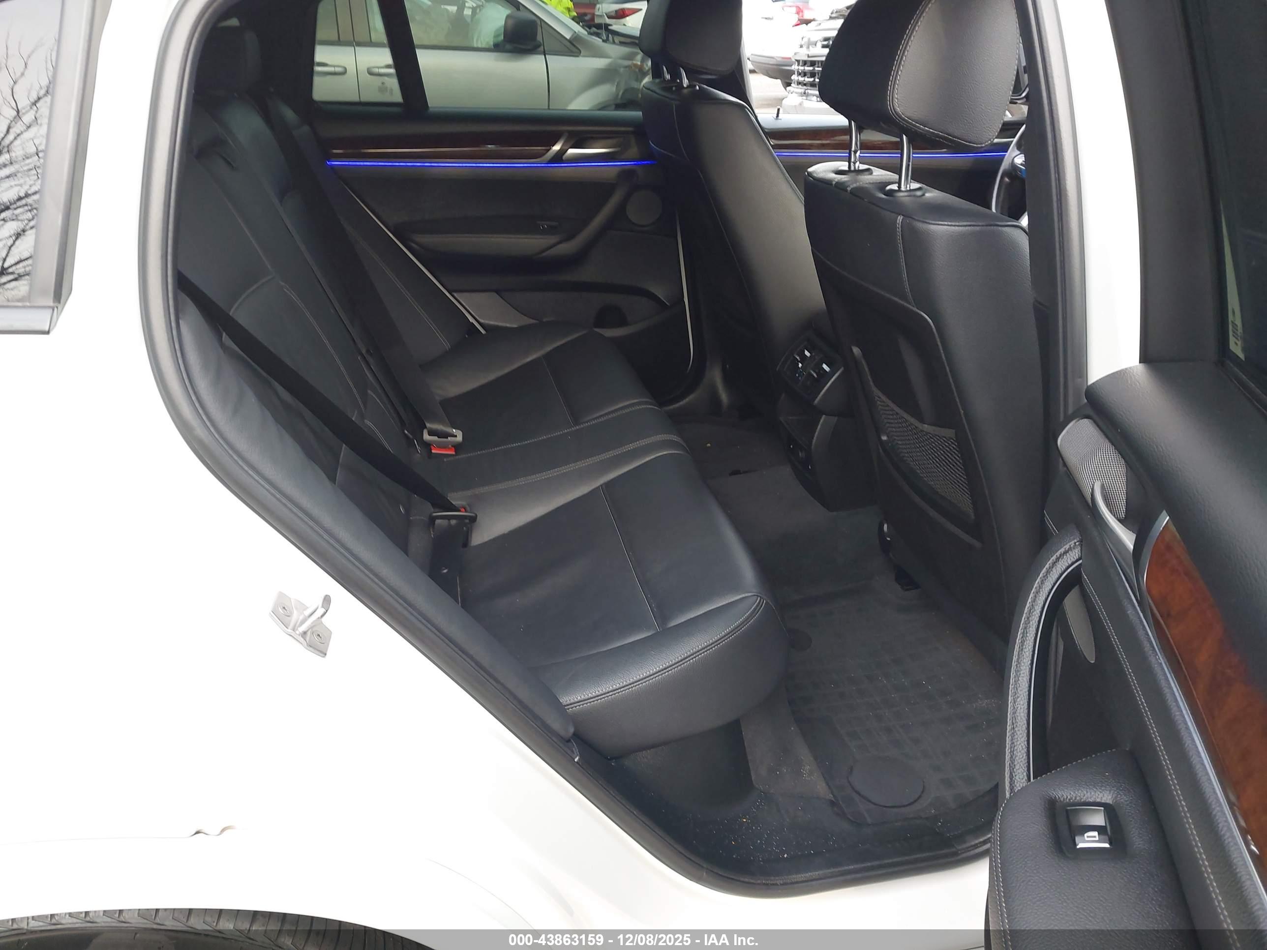 BMW X4 image 8