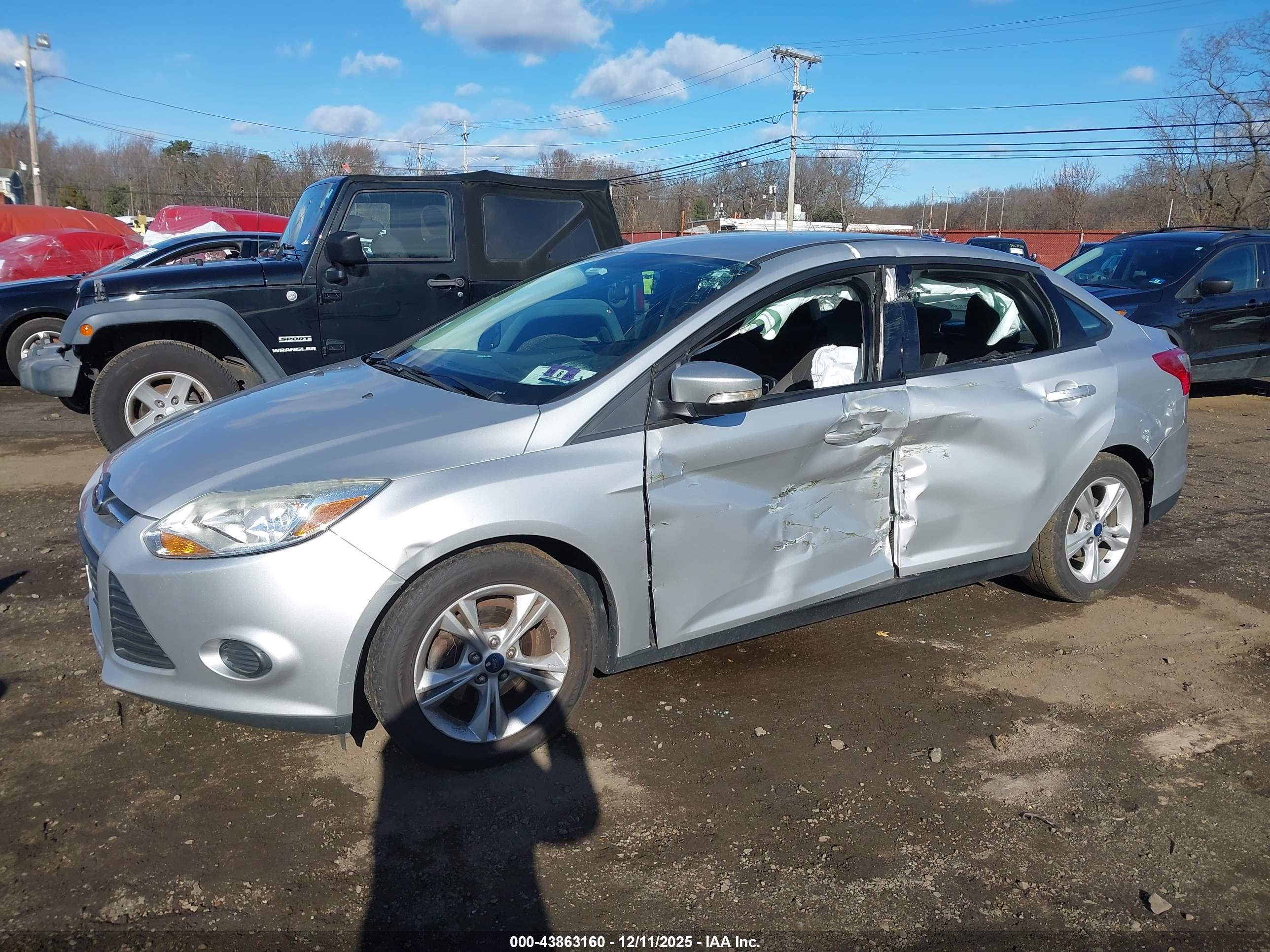 FORD FOCUS image 6