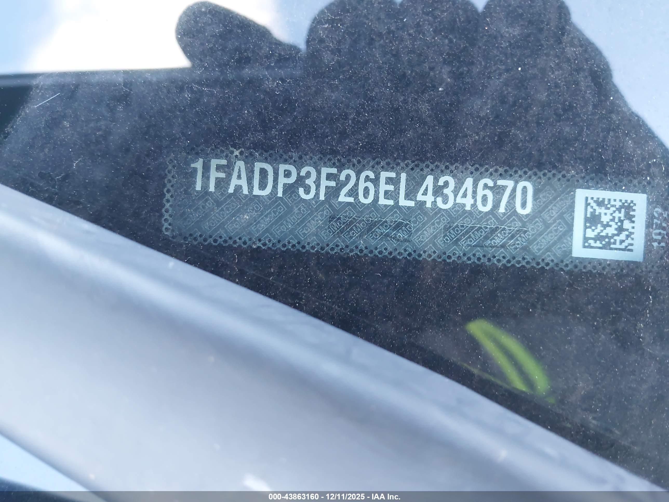 FORD FOCUS image 9
