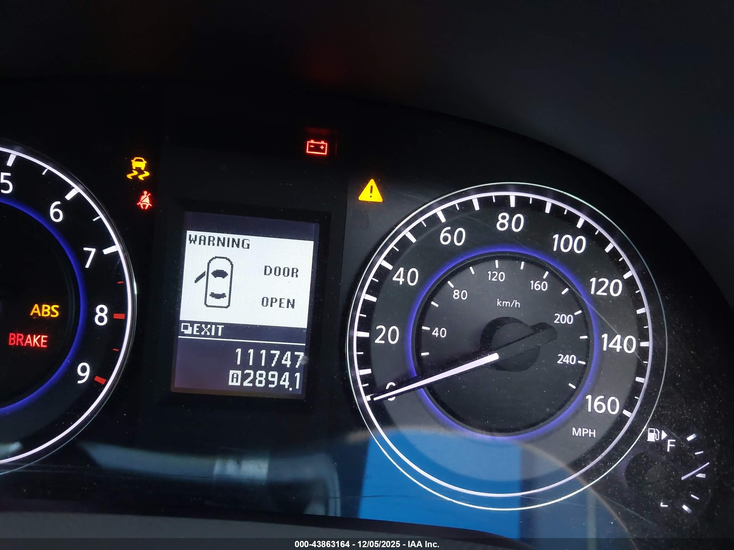 INFINITI G37 image 7