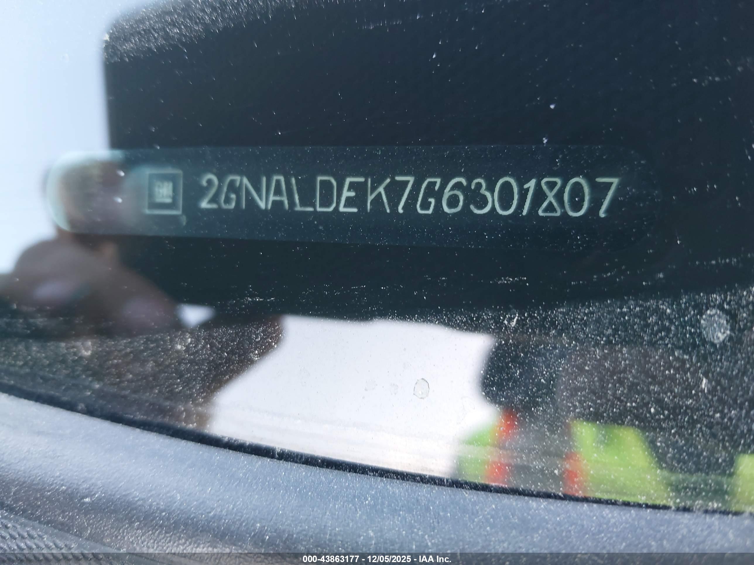 CHEVROLET EQUINOX image 9