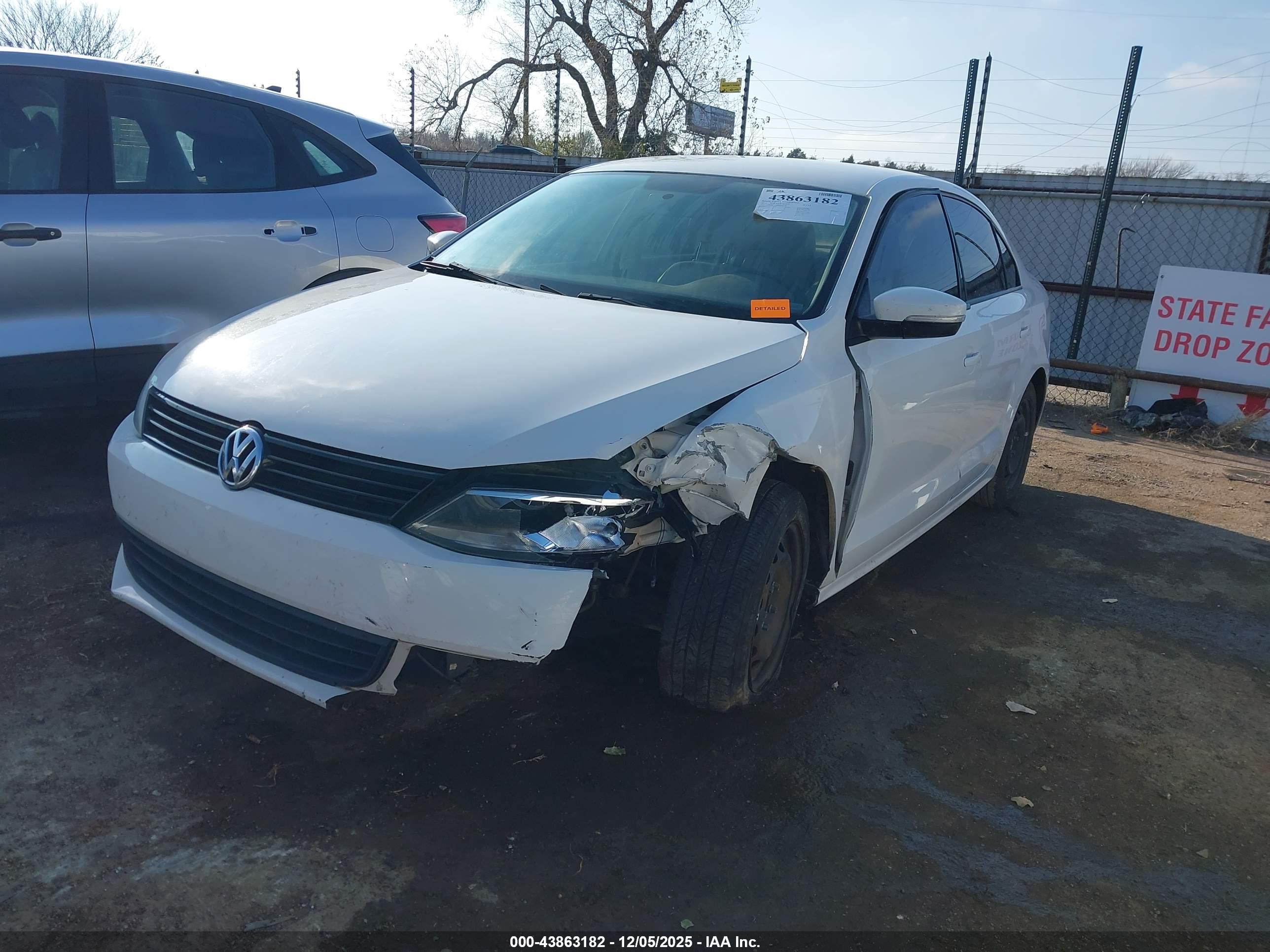 VOLKSWAGEN JETTA image 2
