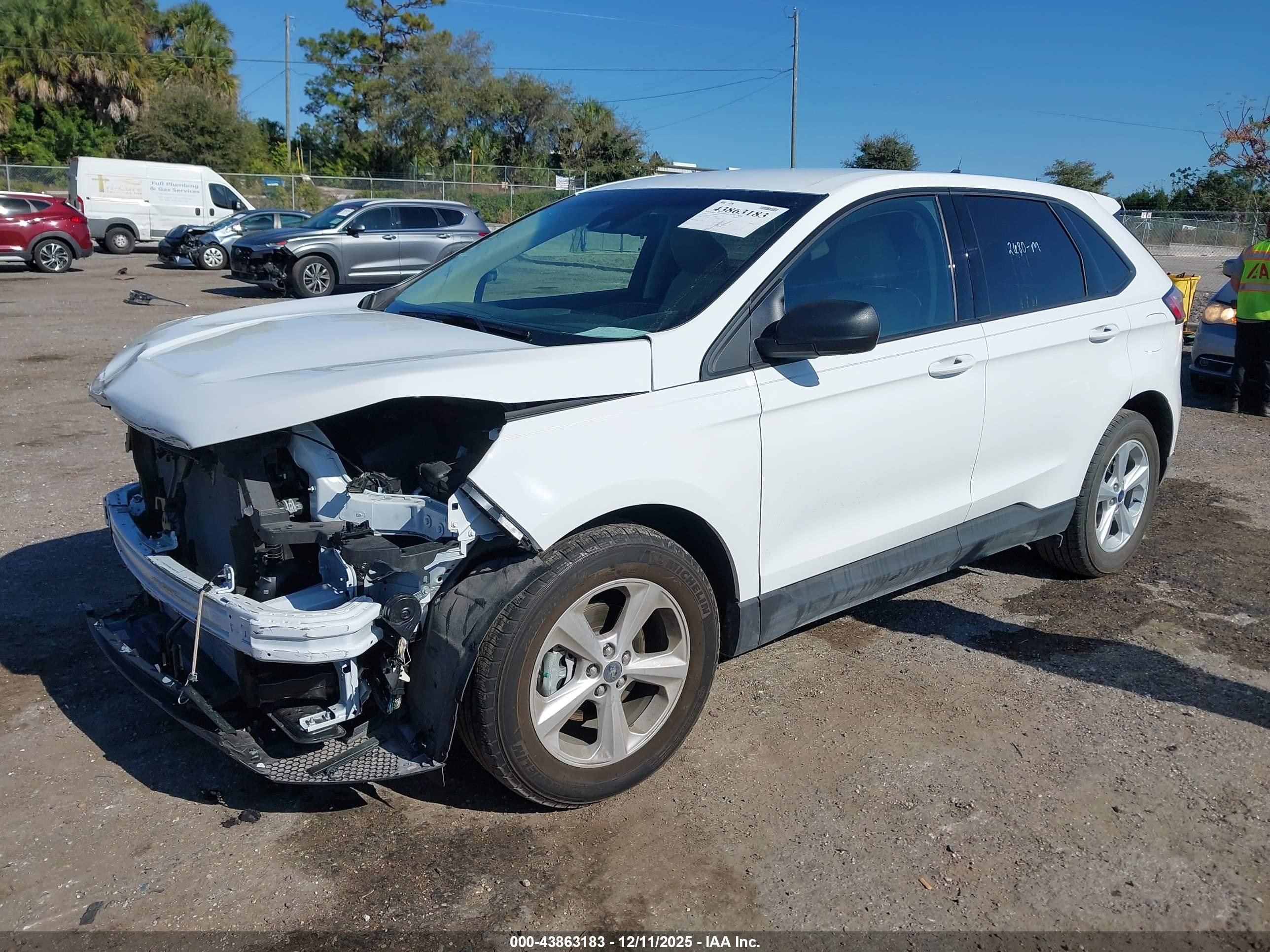 FORD EDGE image 2