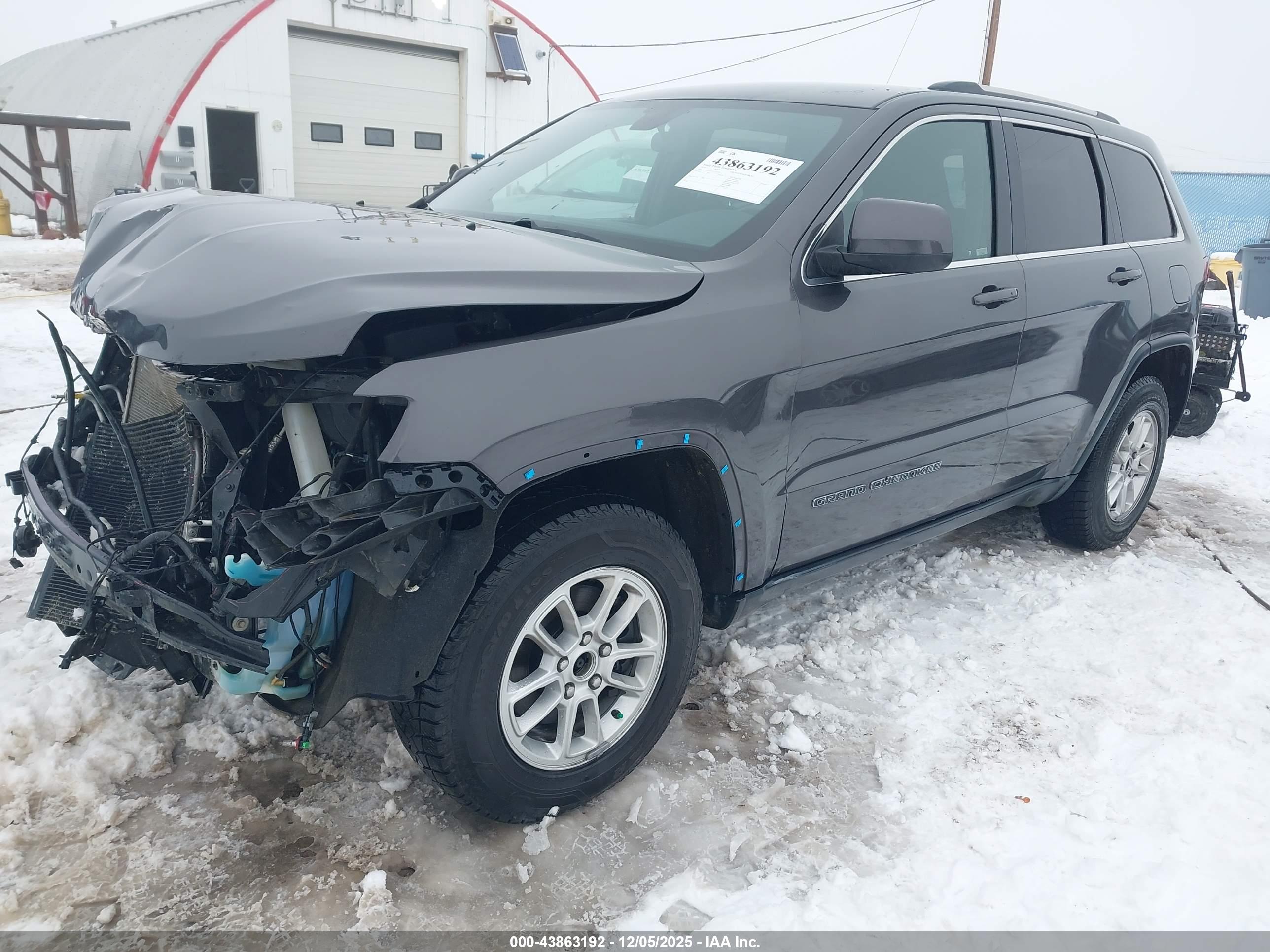 JEEP GRAND image 2