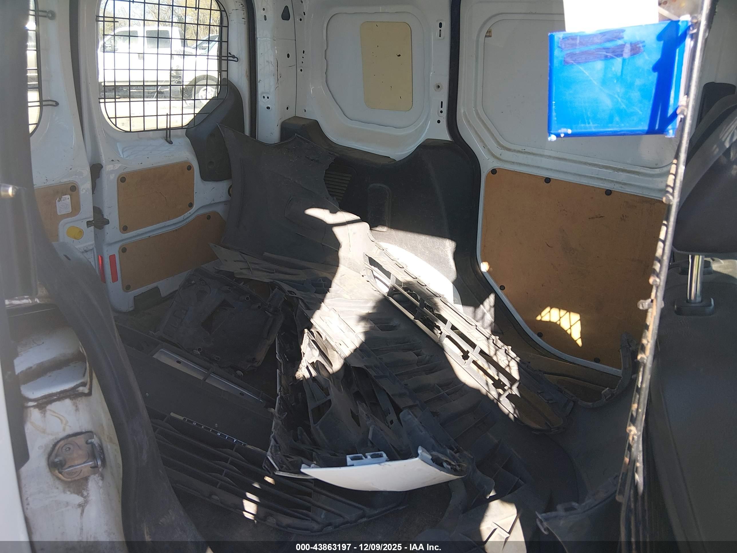 FORD TRANSIT image 8