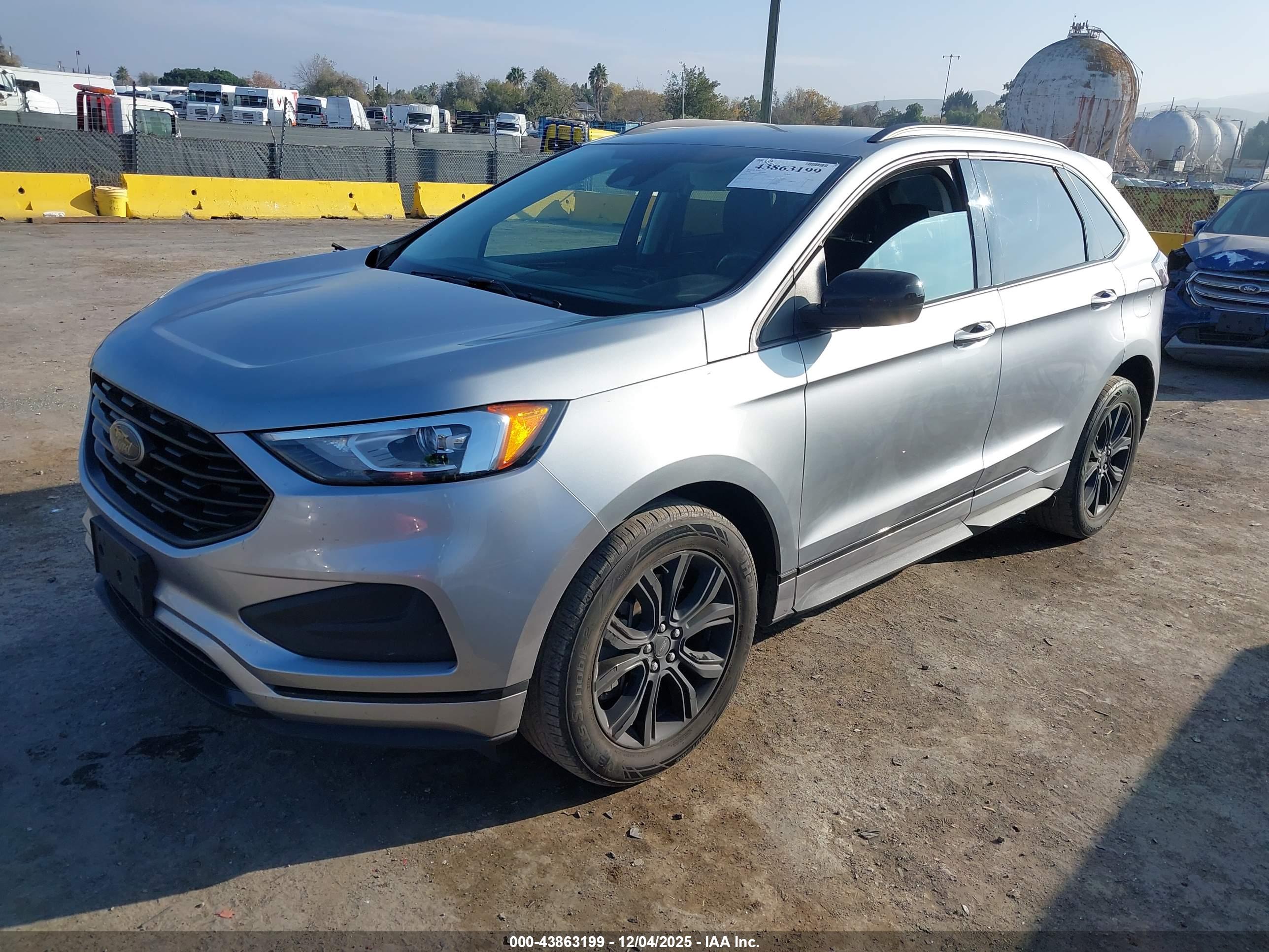 FORD EDGE image 2