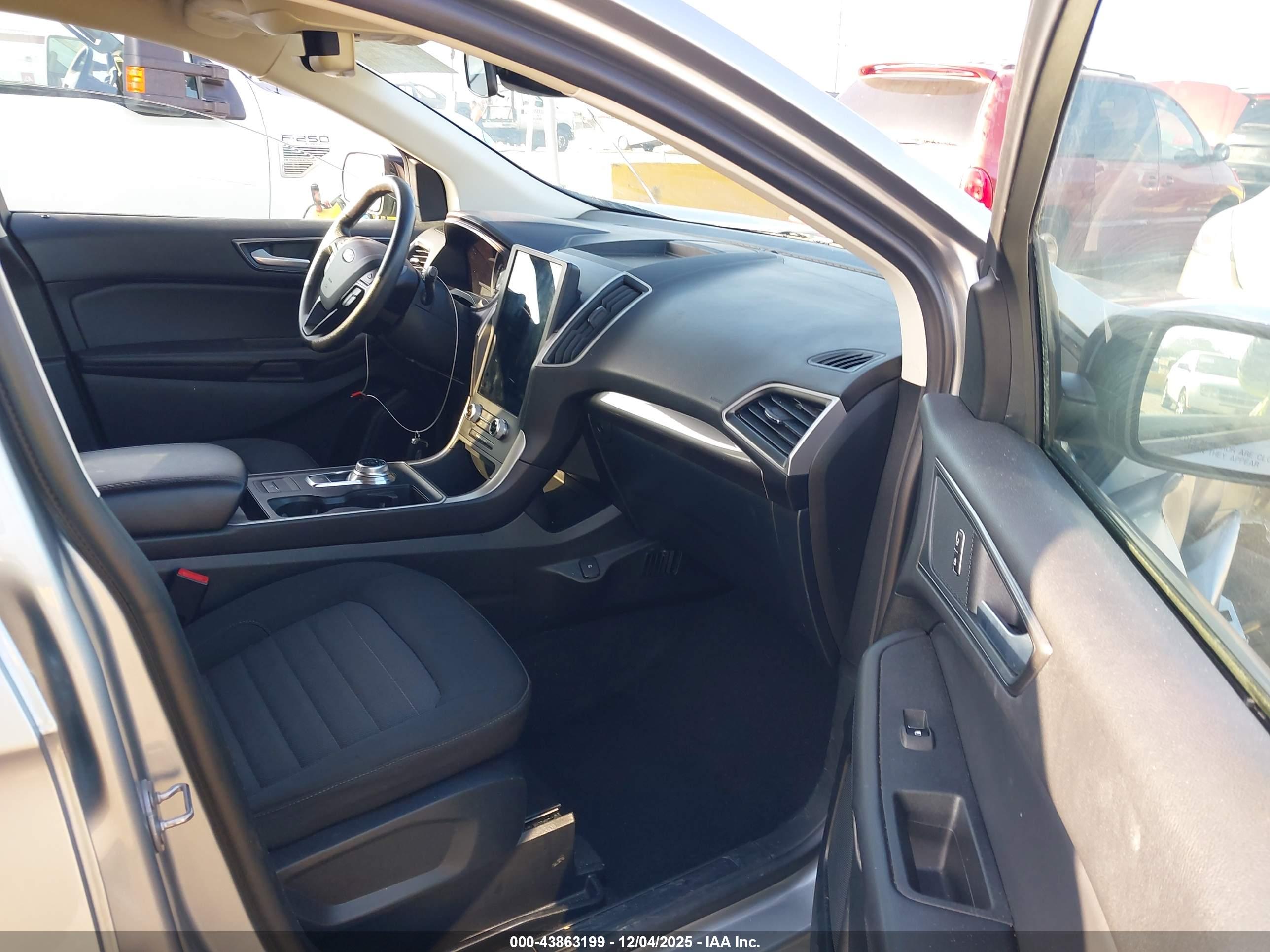 FORD EDGE image 5