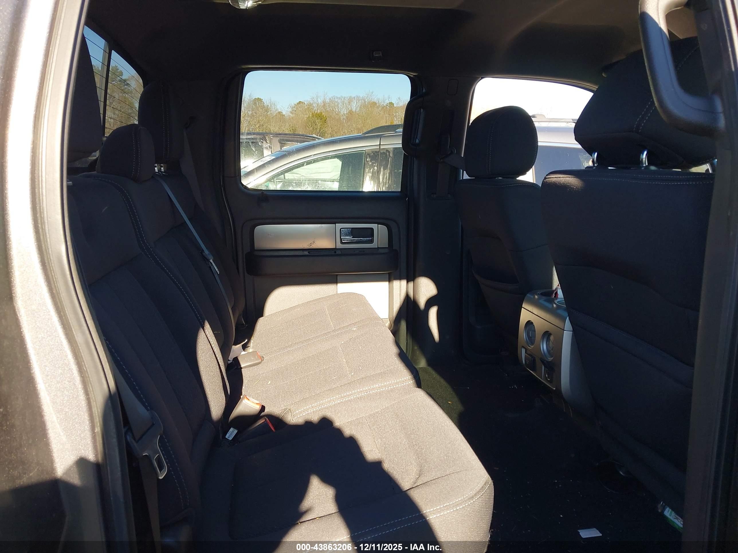 FORD F-150 image 8