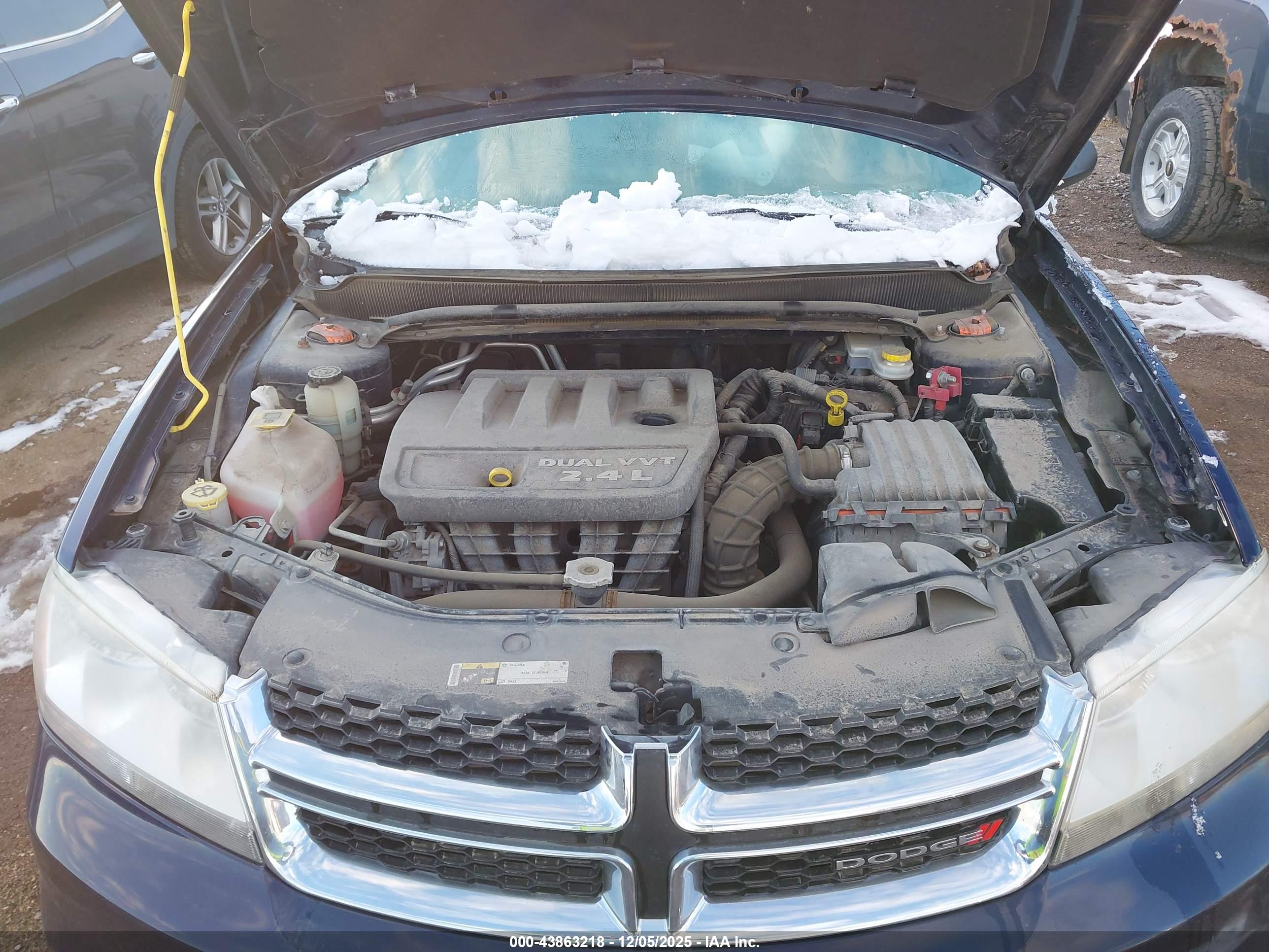 DODGE AVENGER image 10