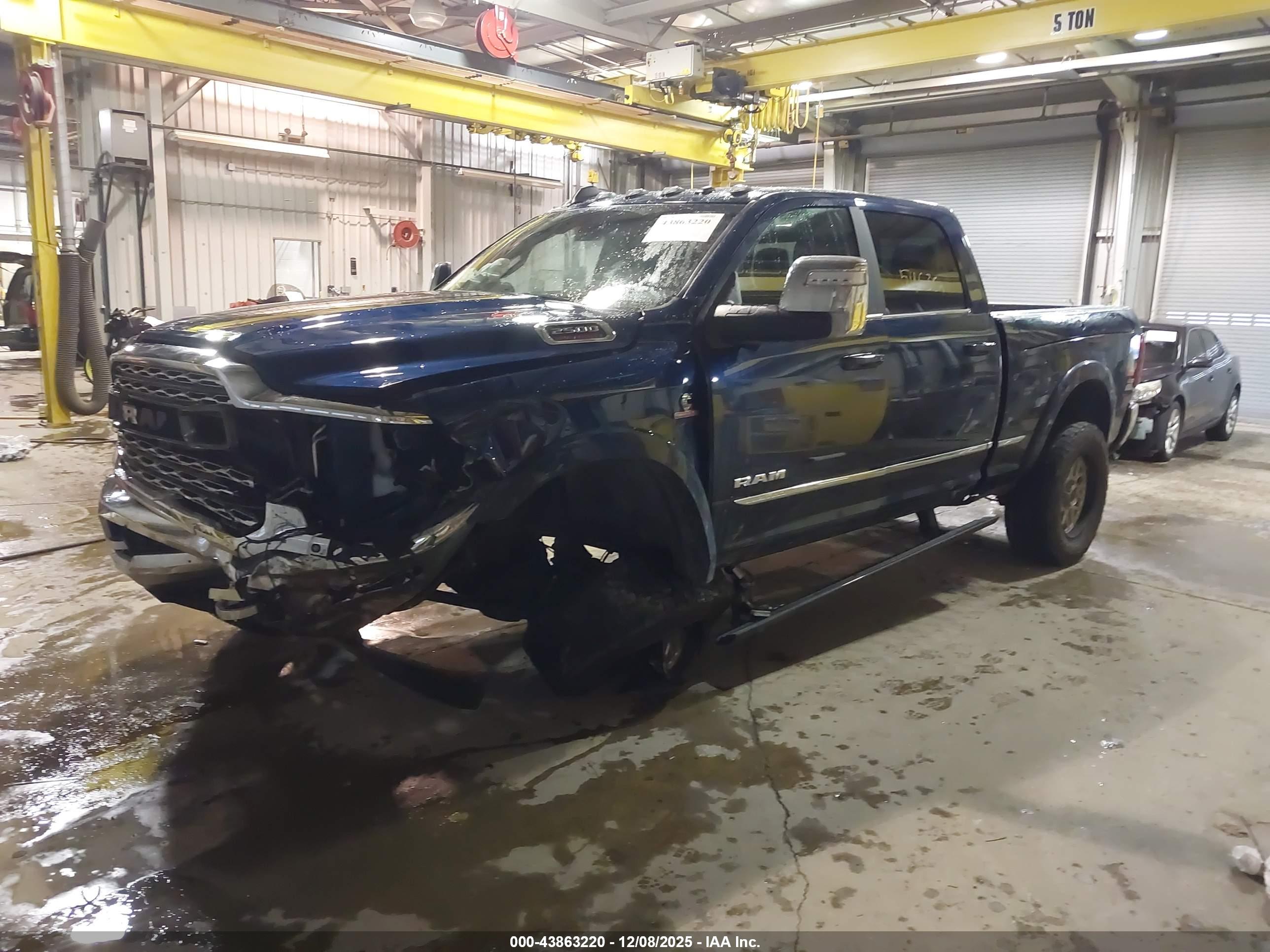 RAM 2500 image 2