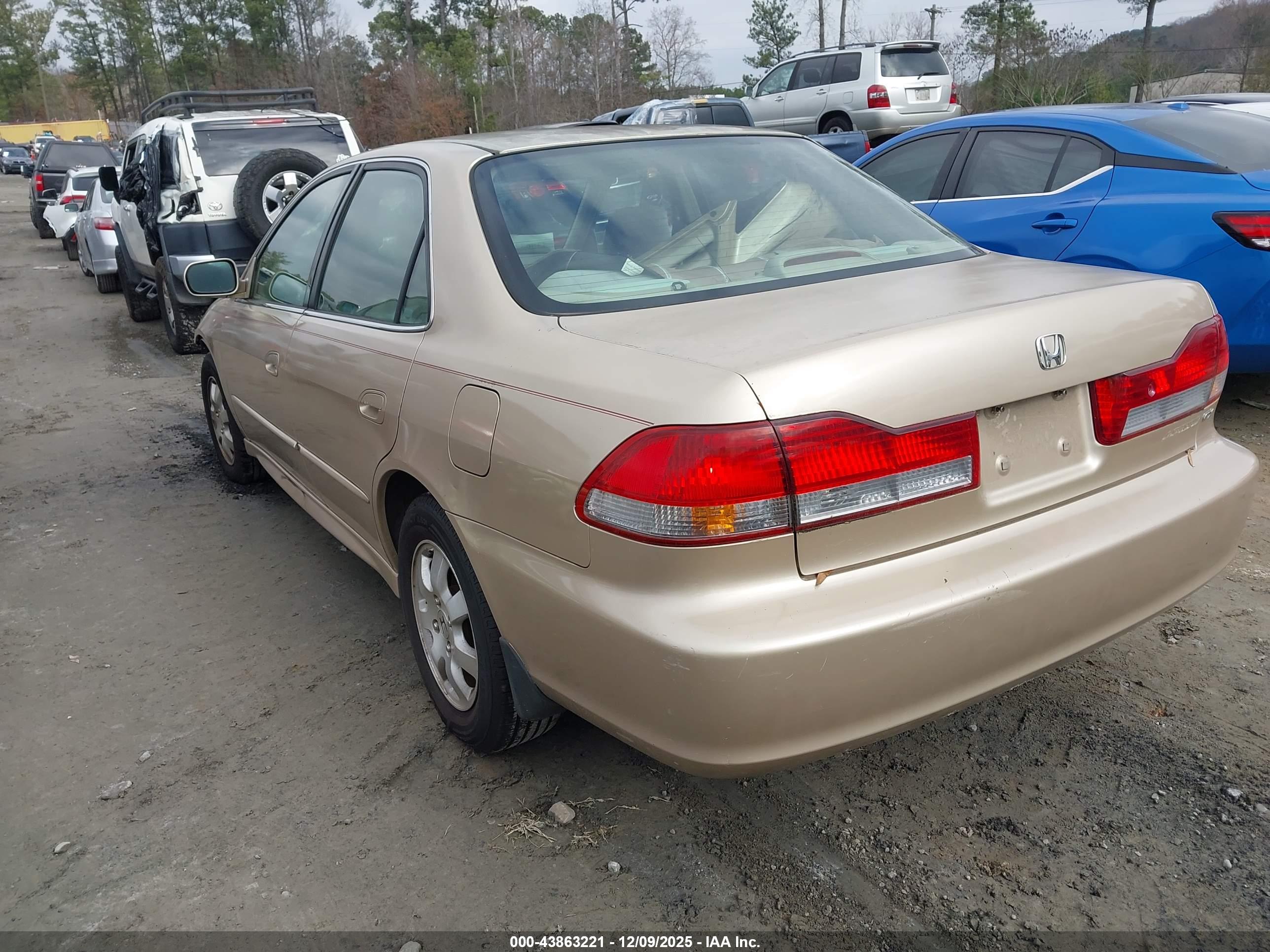 HONDA ACCORD image 3