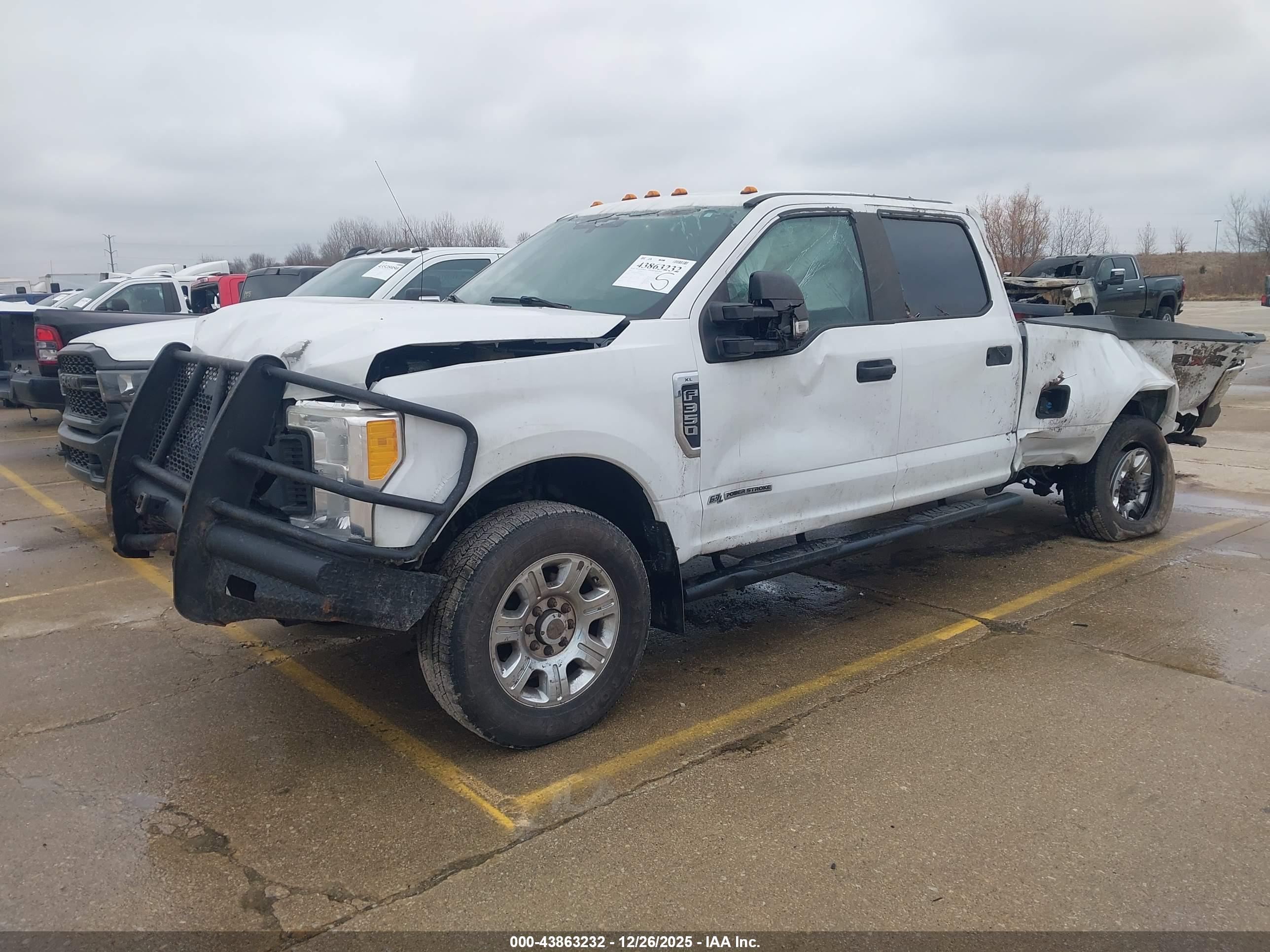 FORD F-350 image 2