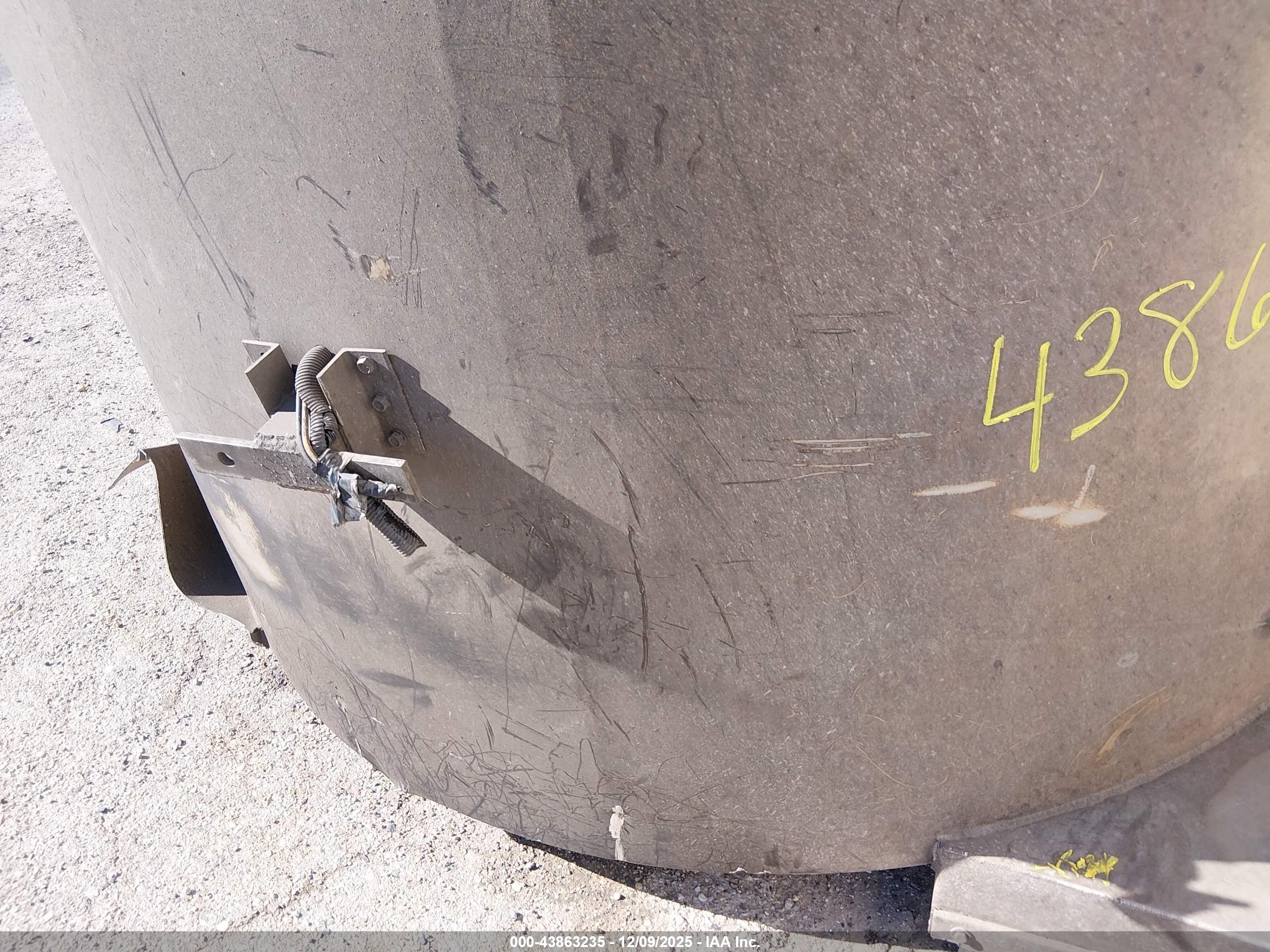 ROUGHNECK SEMI image 10