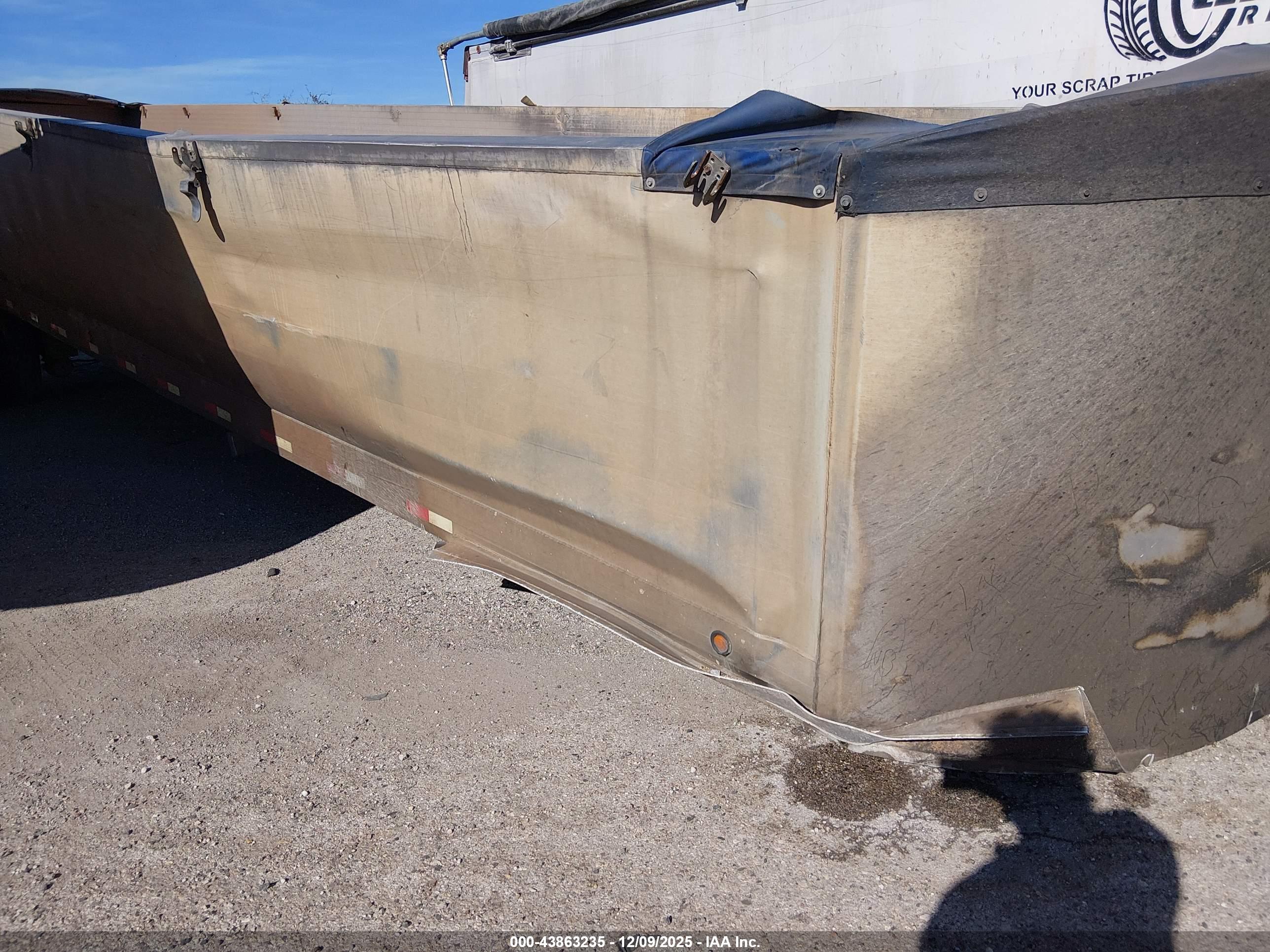 ROUGHNECK SEMI image 6