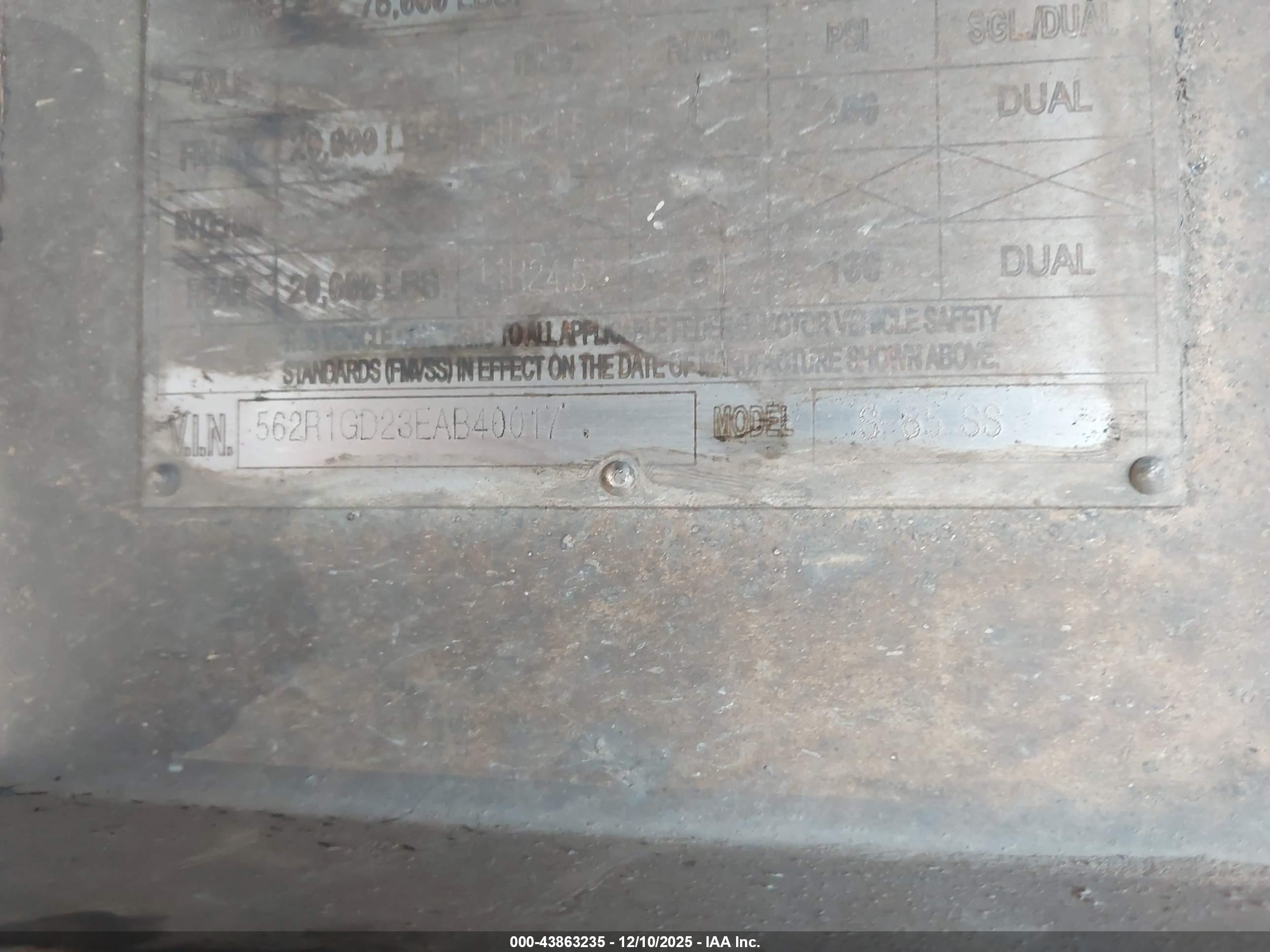 ROUGHNECK SEMI image 9