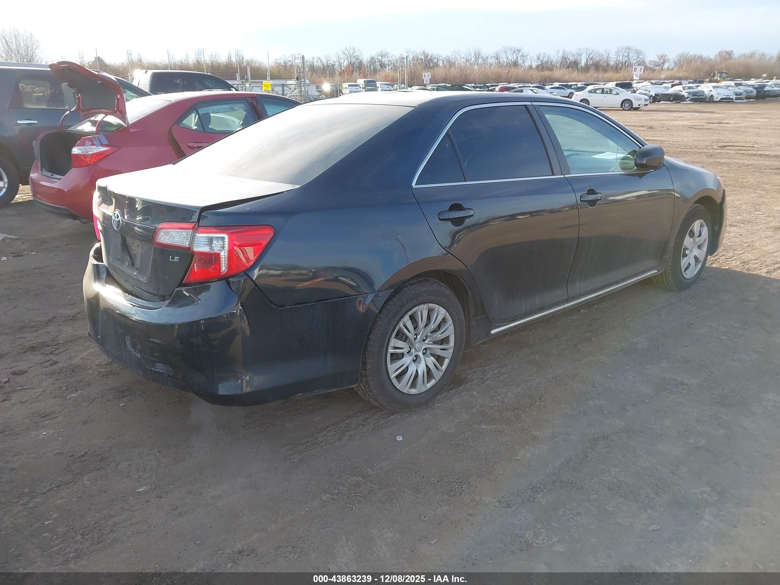 TOYOTA CAMRY image 4