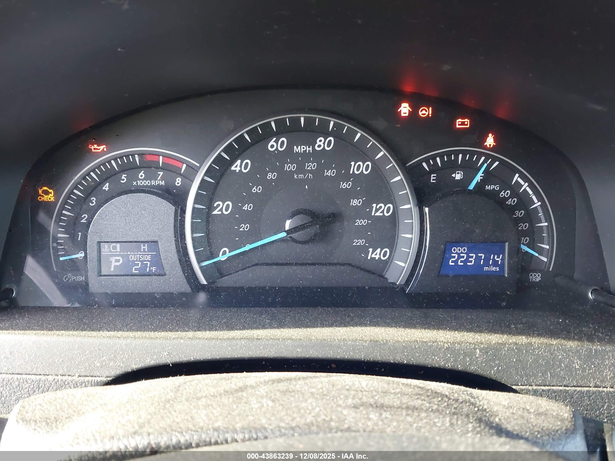 TOYOTA CAMRY image 7
