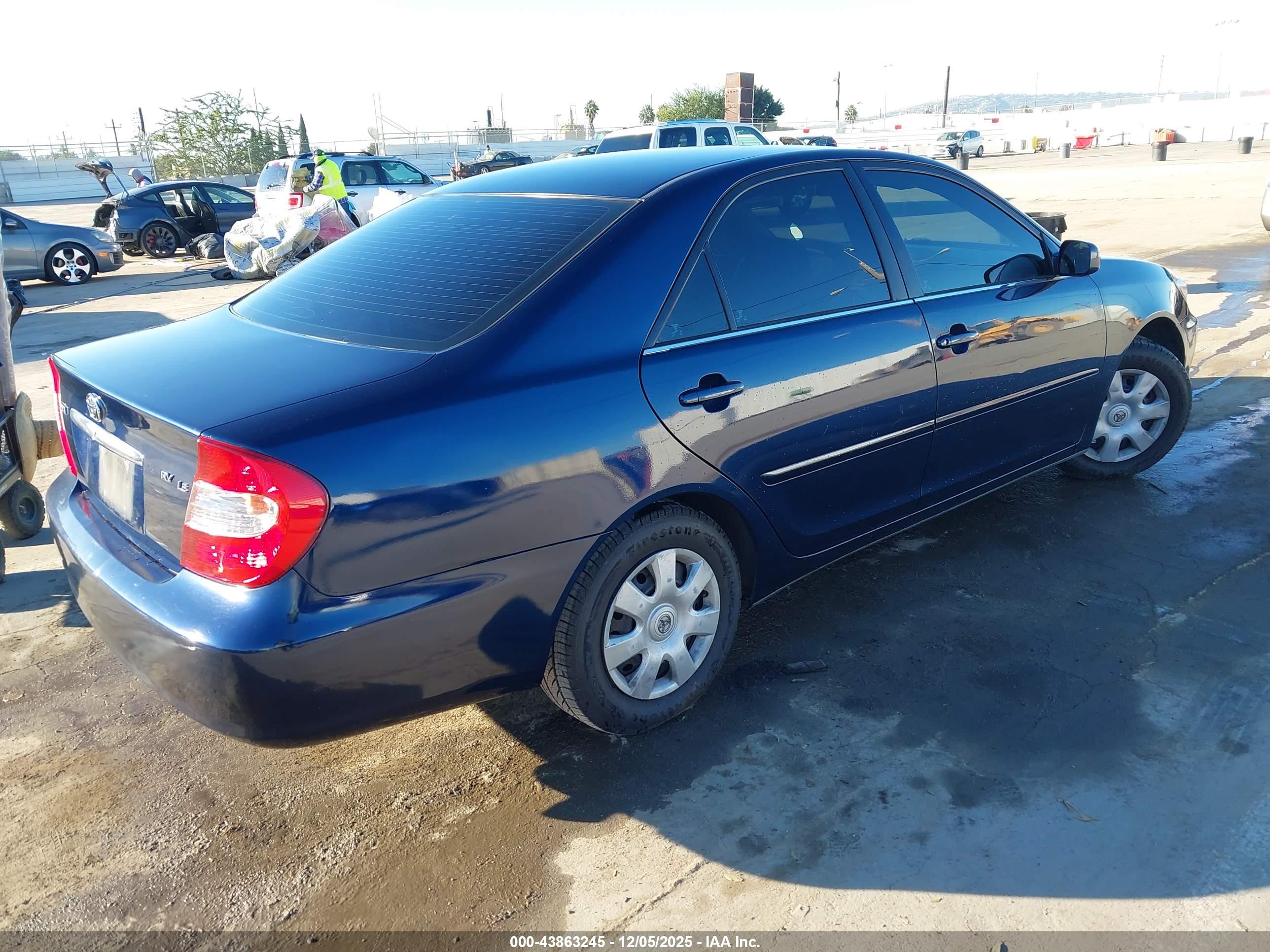 TOYOTA CAMRY image 4