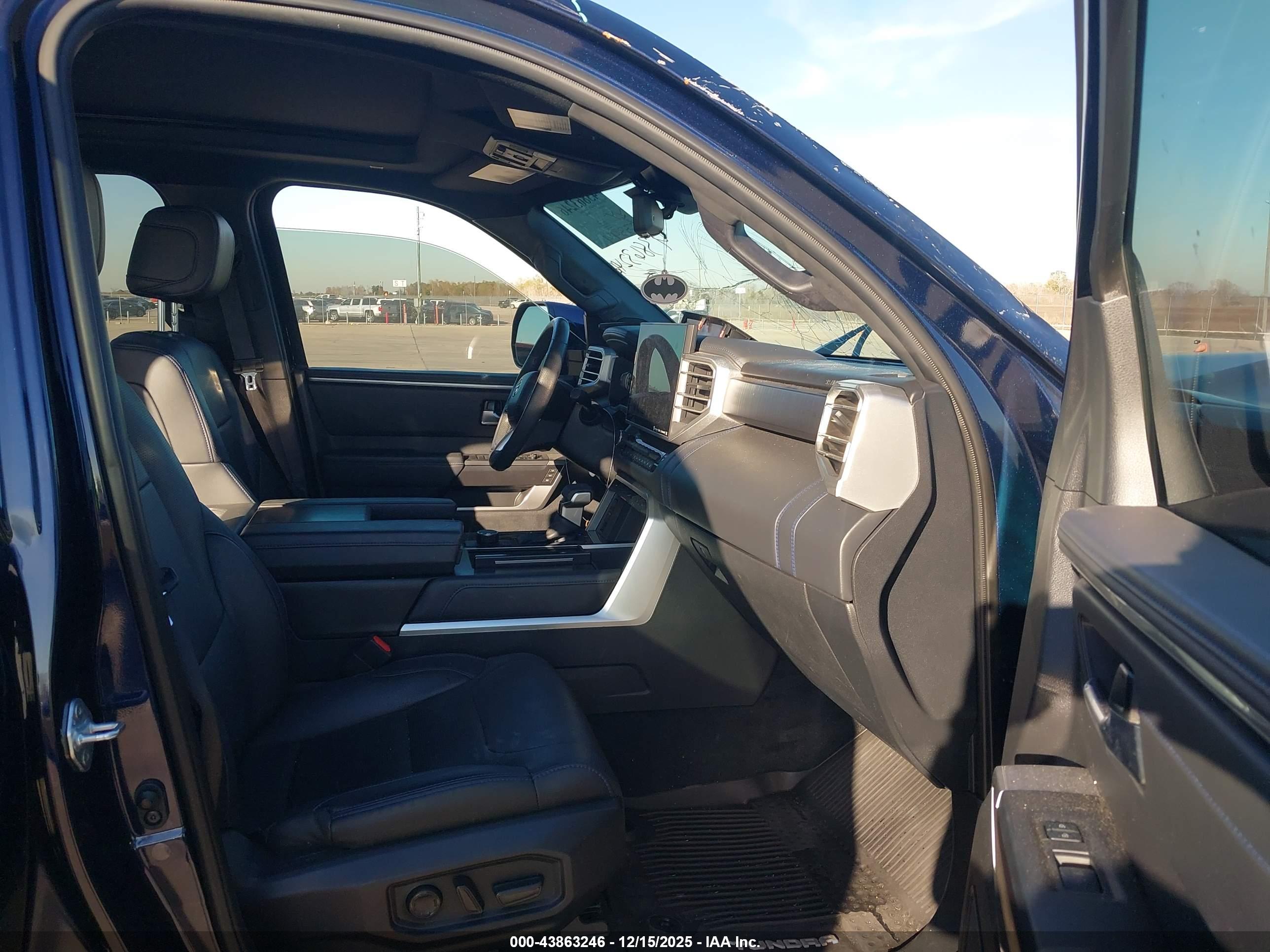 TOYOTA TUNDRA image 5
