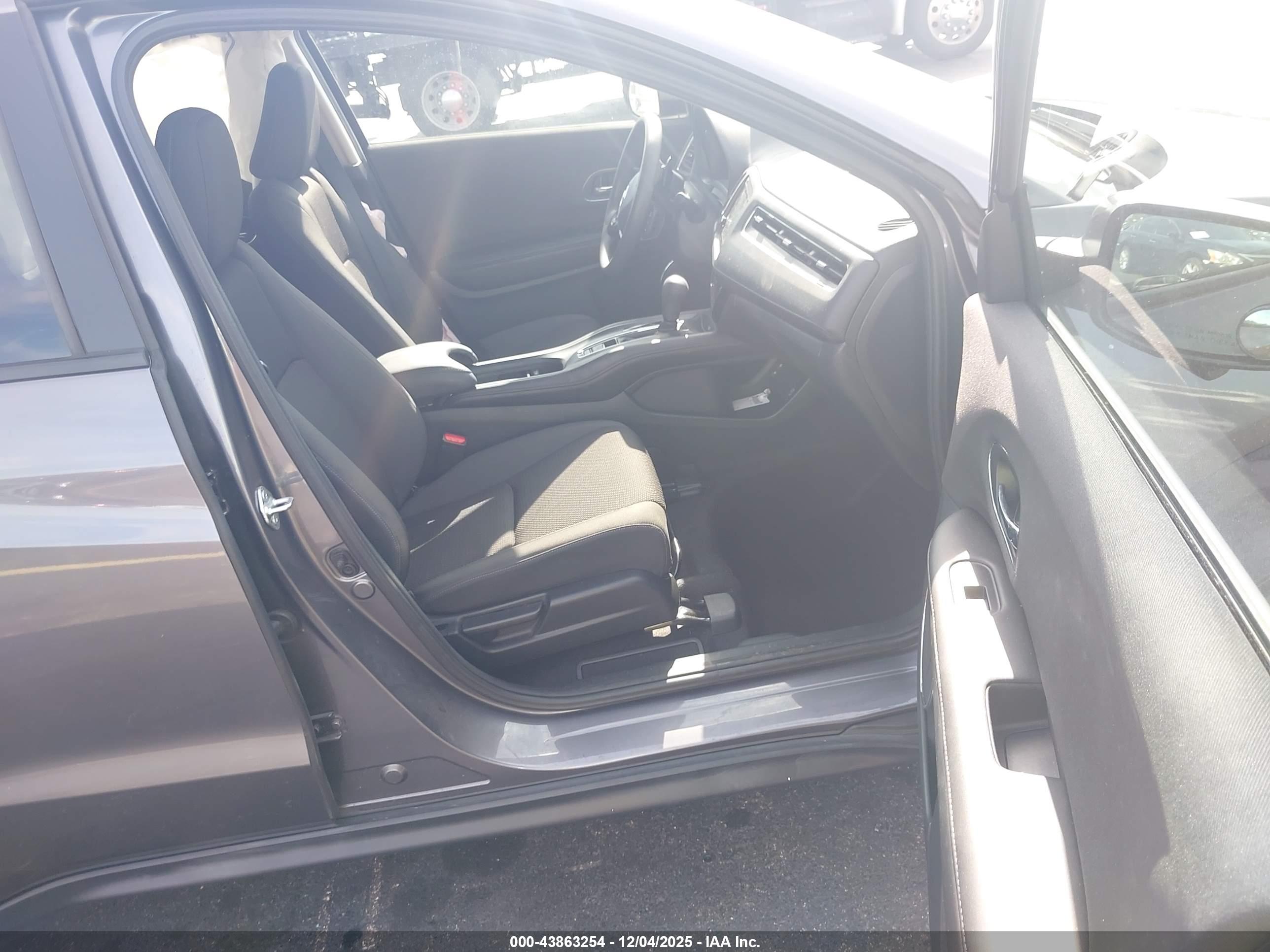 HONDA HR-V image 5