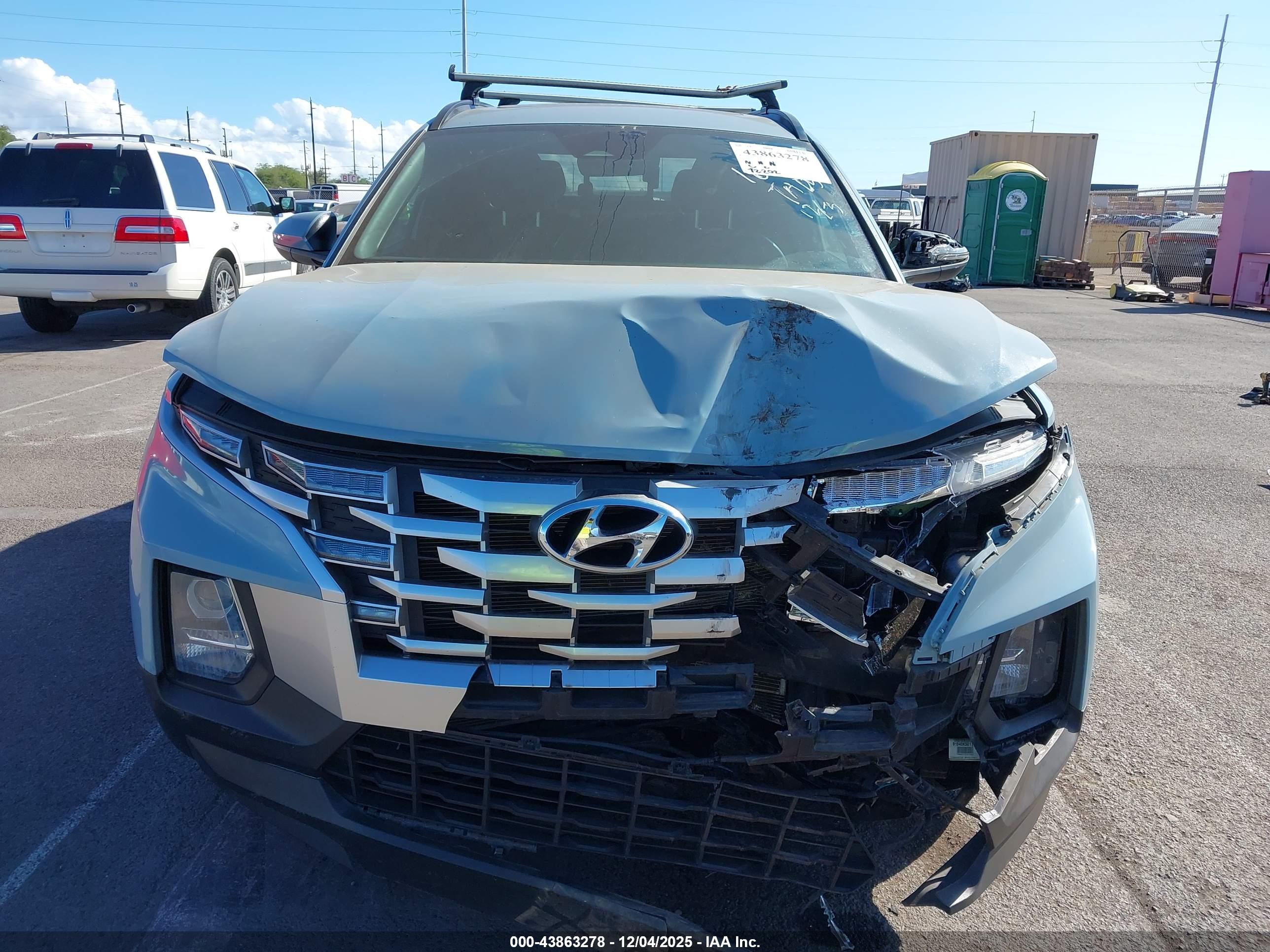 HYUNDAI SANTA image 6