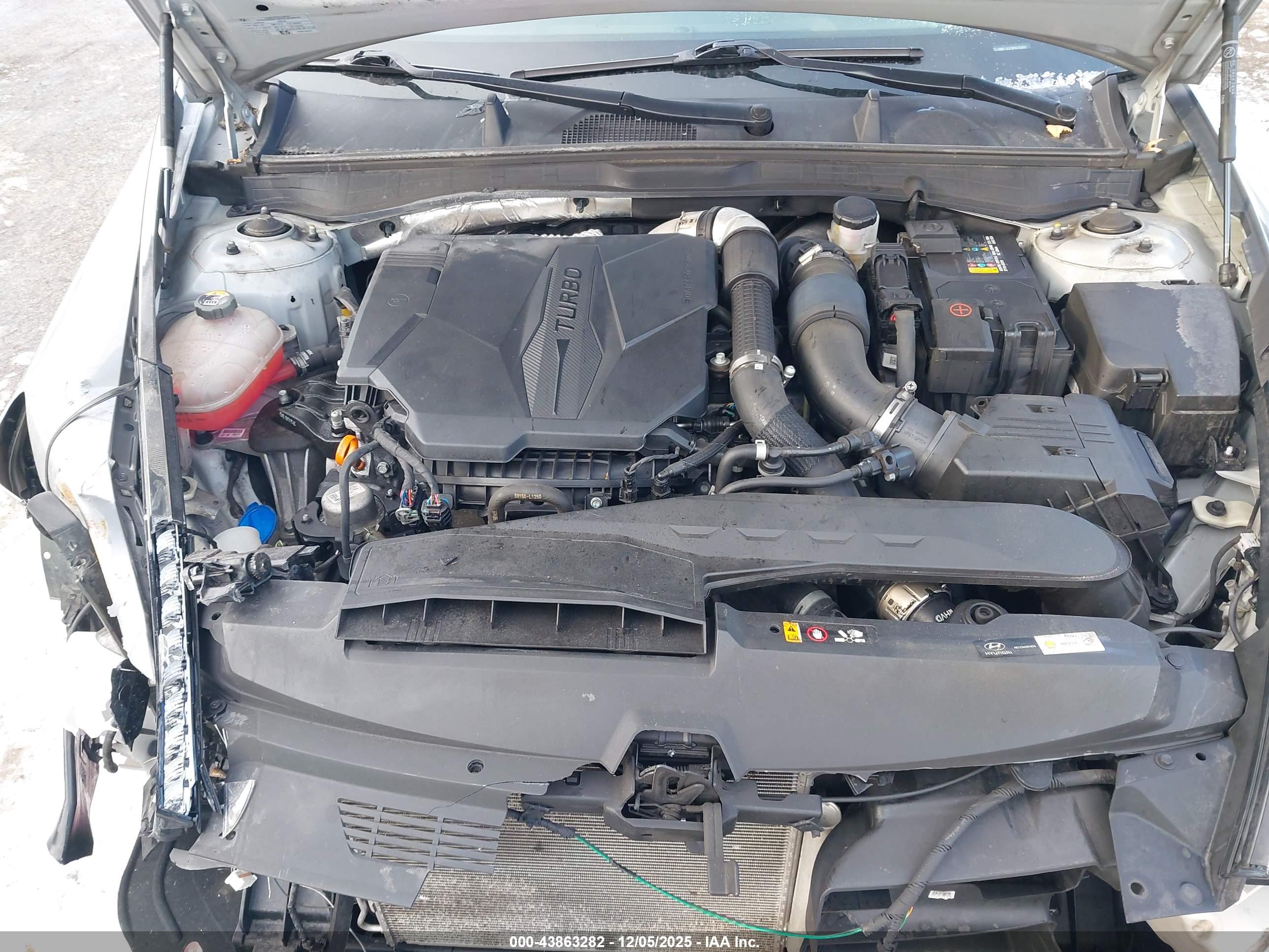 HYUNDAI SONATA image 10
