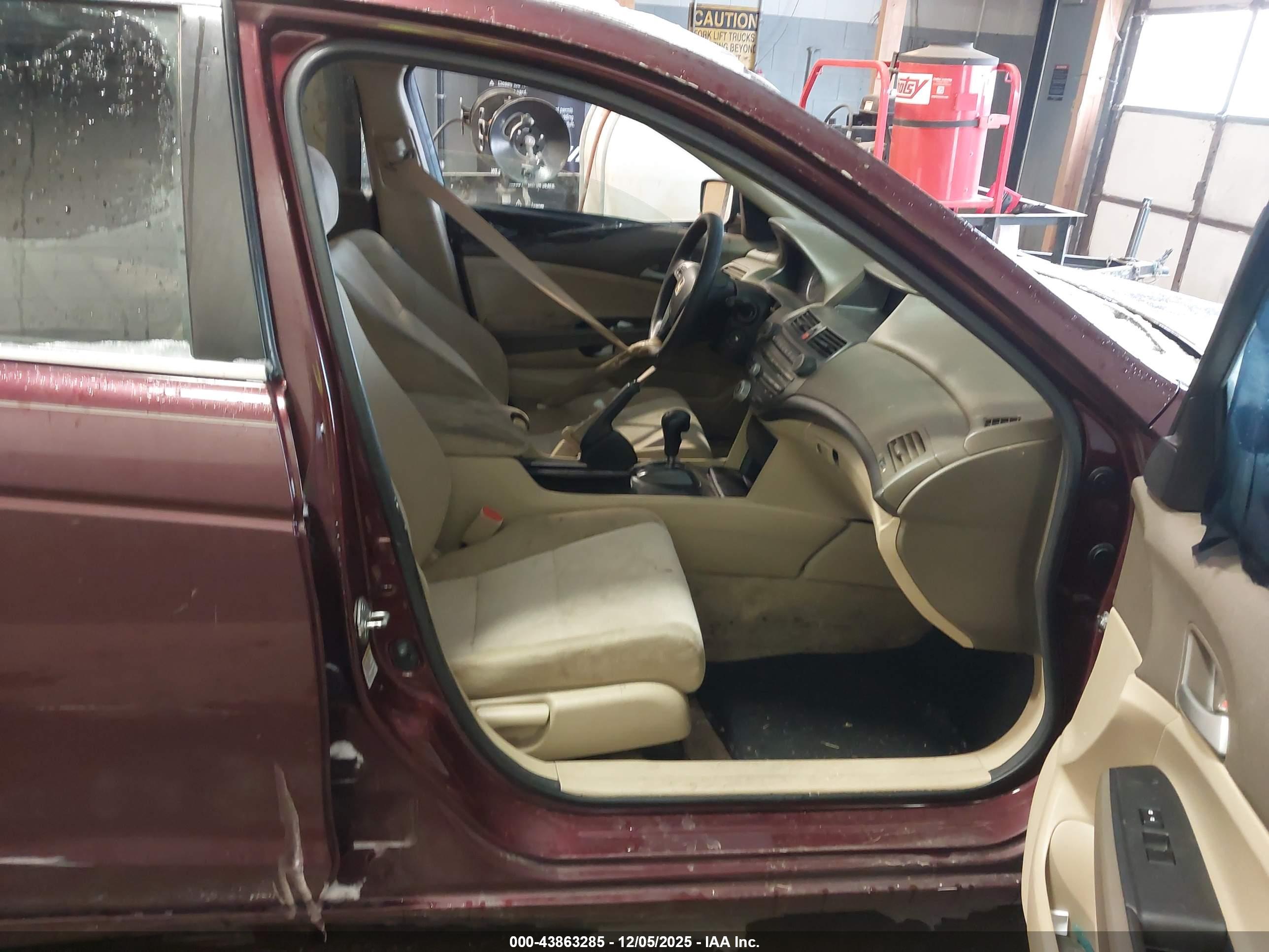 HONDA ACCORD image 5